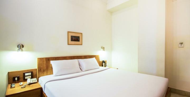 Yulia- Le Hotel 3*