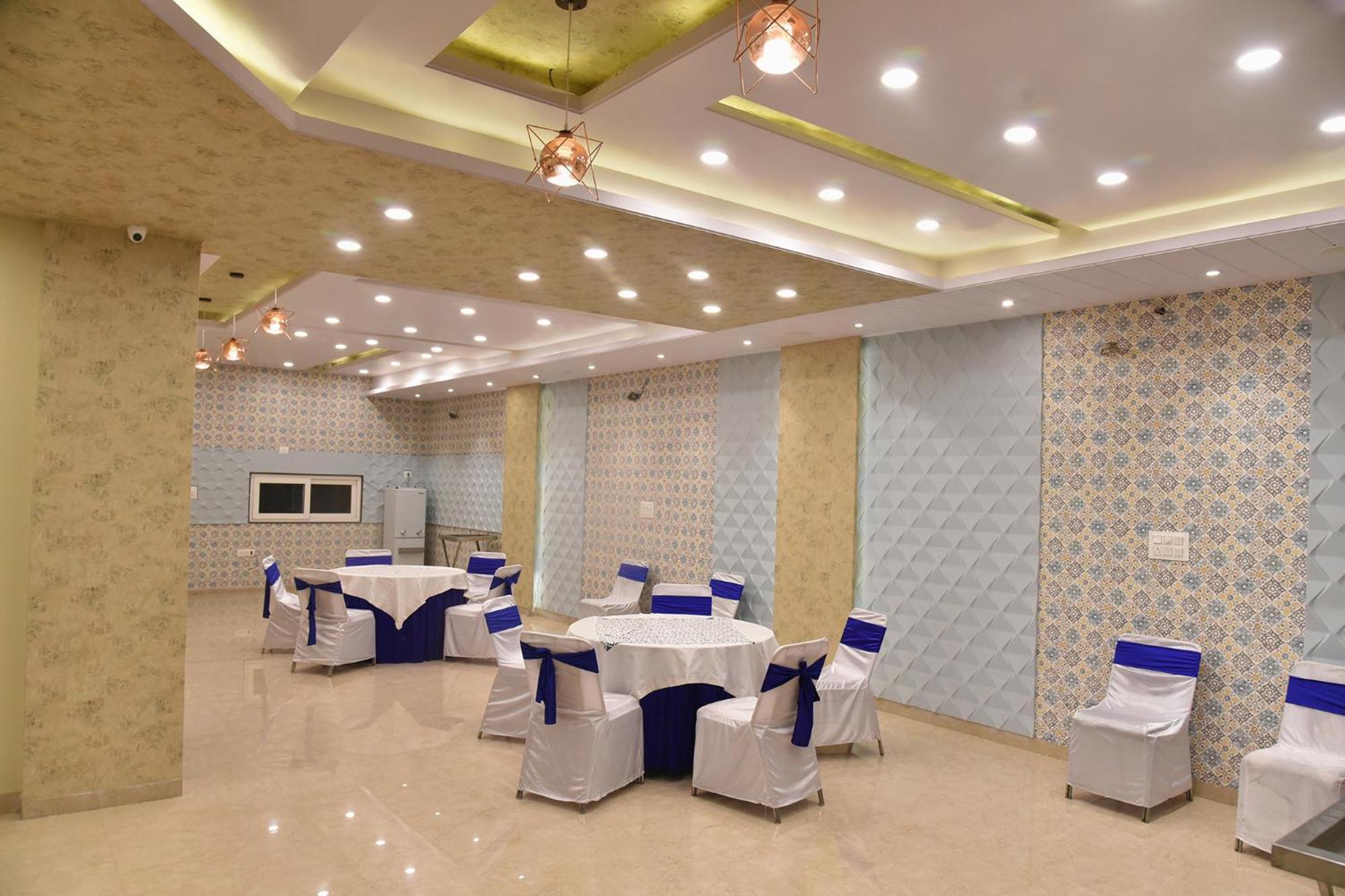 Fabhotel 7th Crossing Malviya Nagar 3*