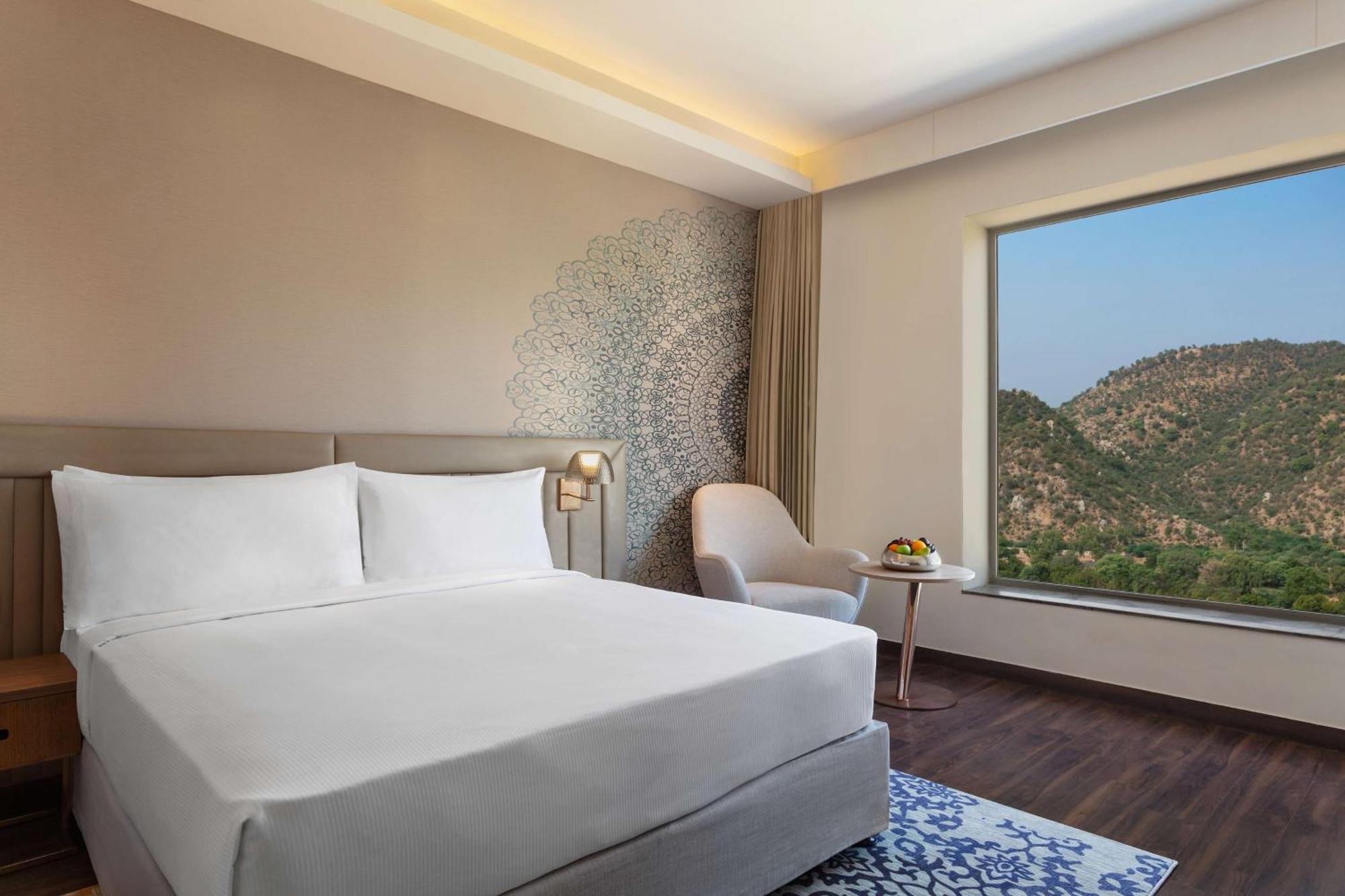 Doubletree By Hilton Amer Hotel Jaipur