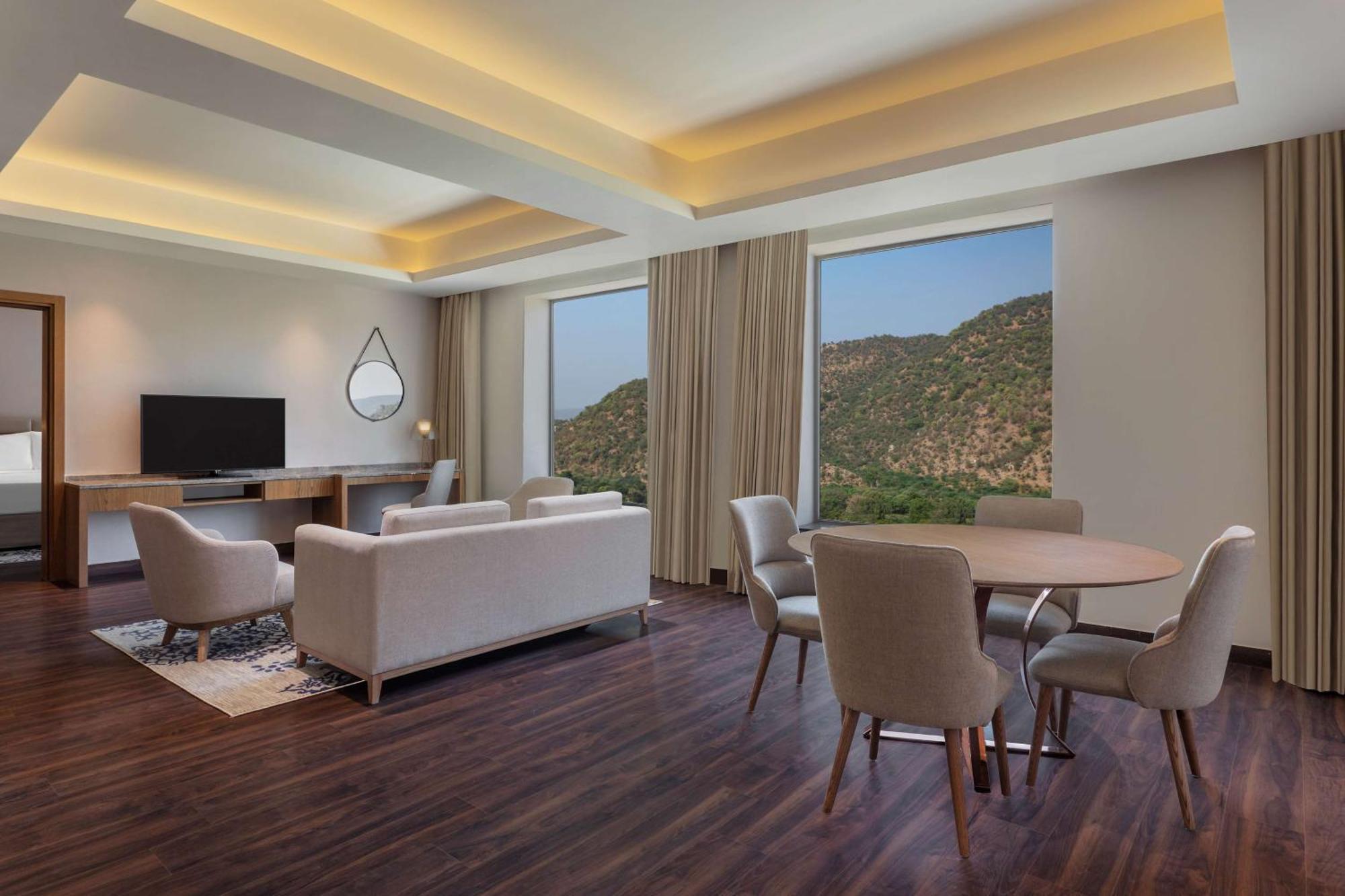 Doubletree By Hilton Amer 5*