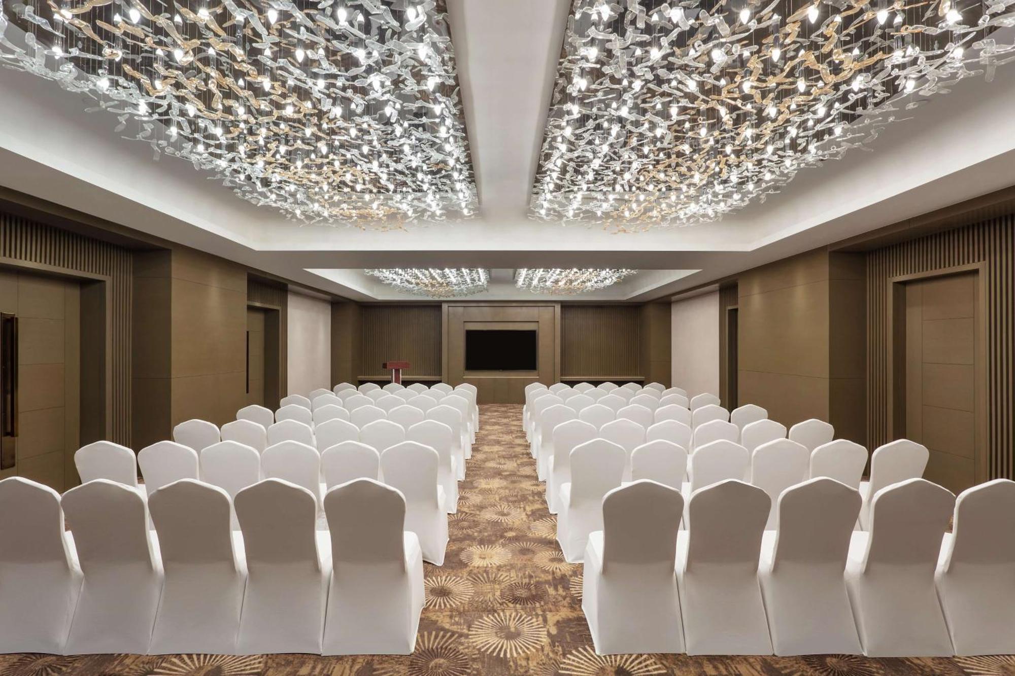 Doubletree By Hilton Amer Hotel Jaipur