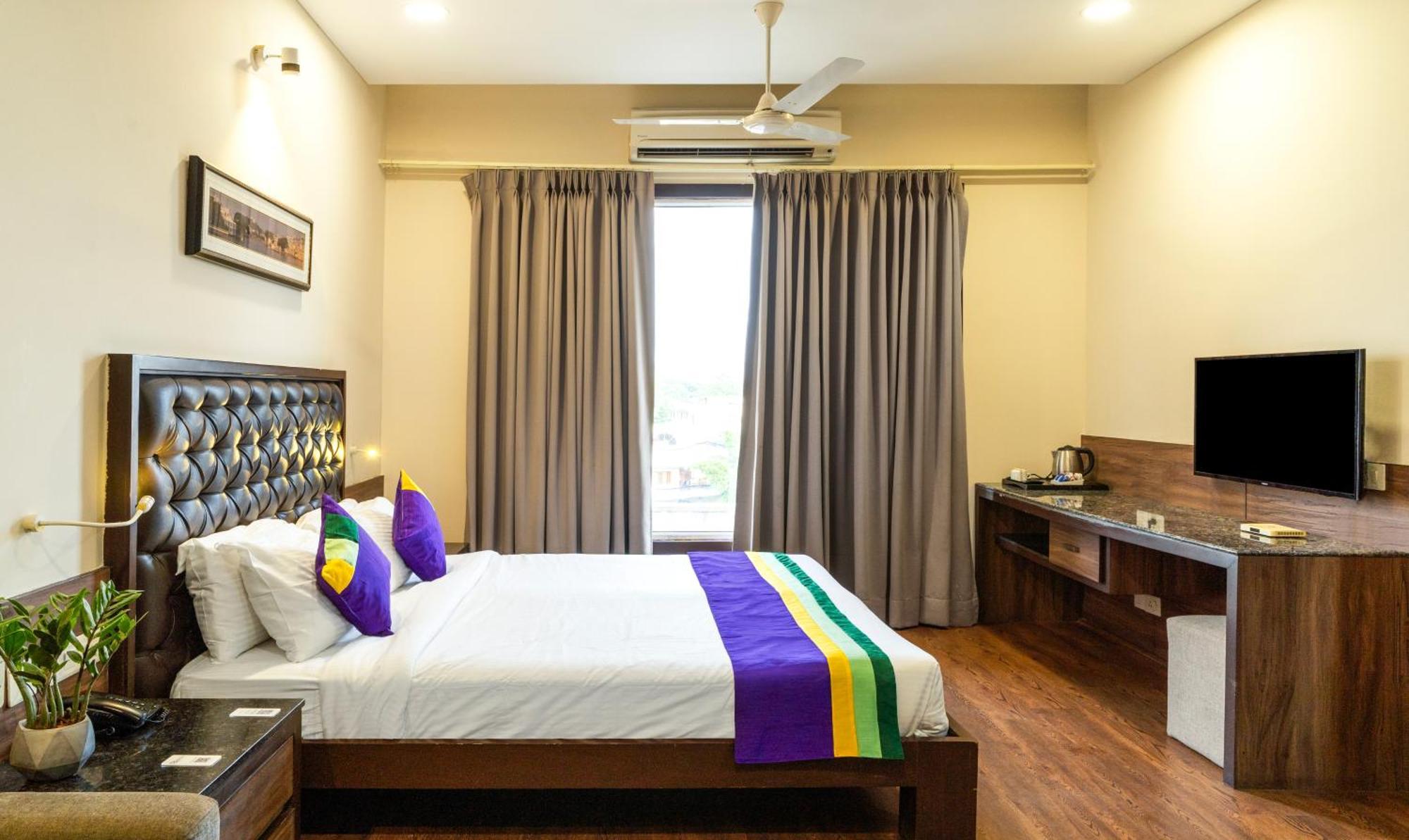 Treebo Premium Baramasi By Jai Club Prime Hotel