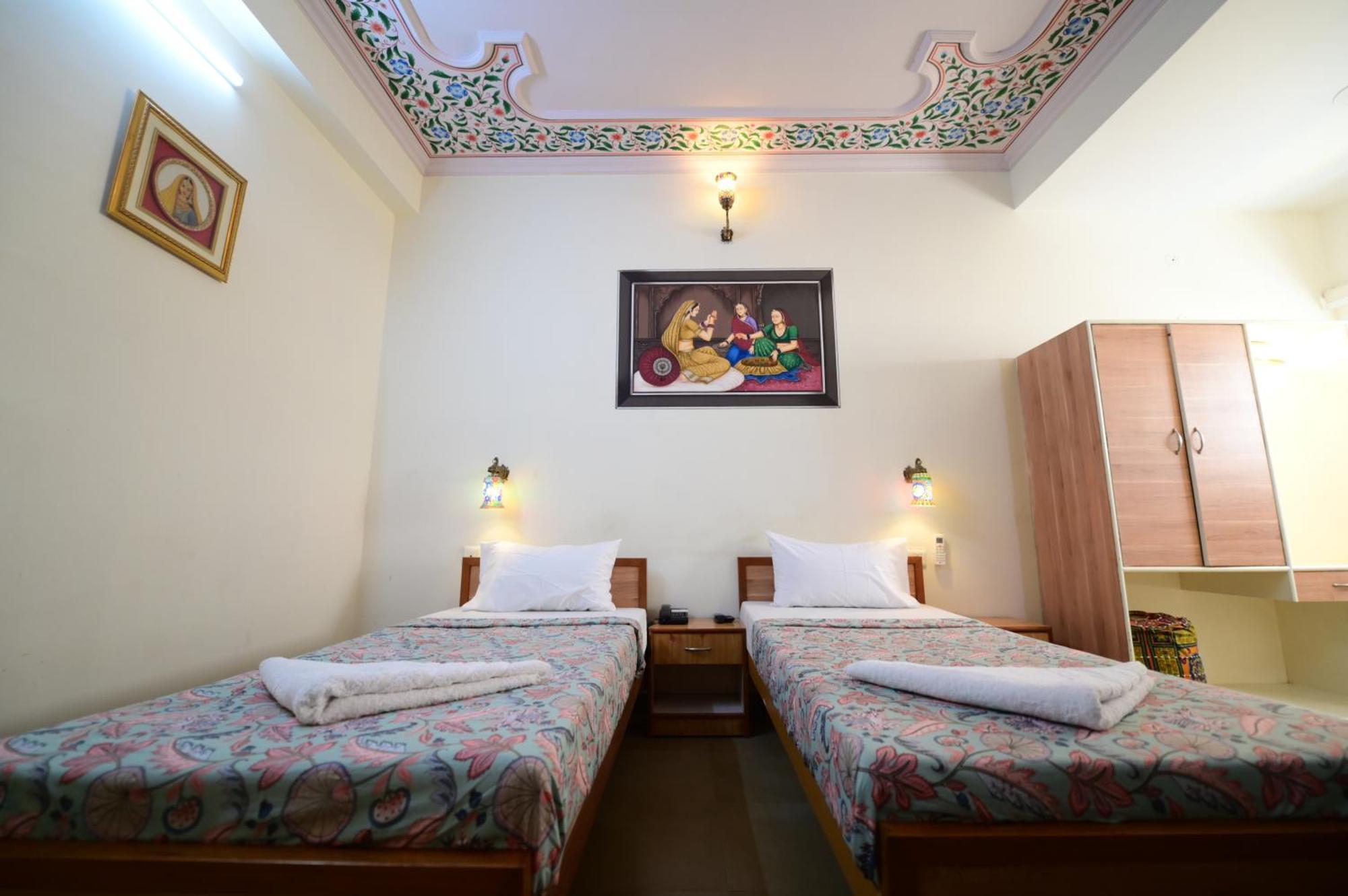 Chitra Katha - A Story Per Hotel