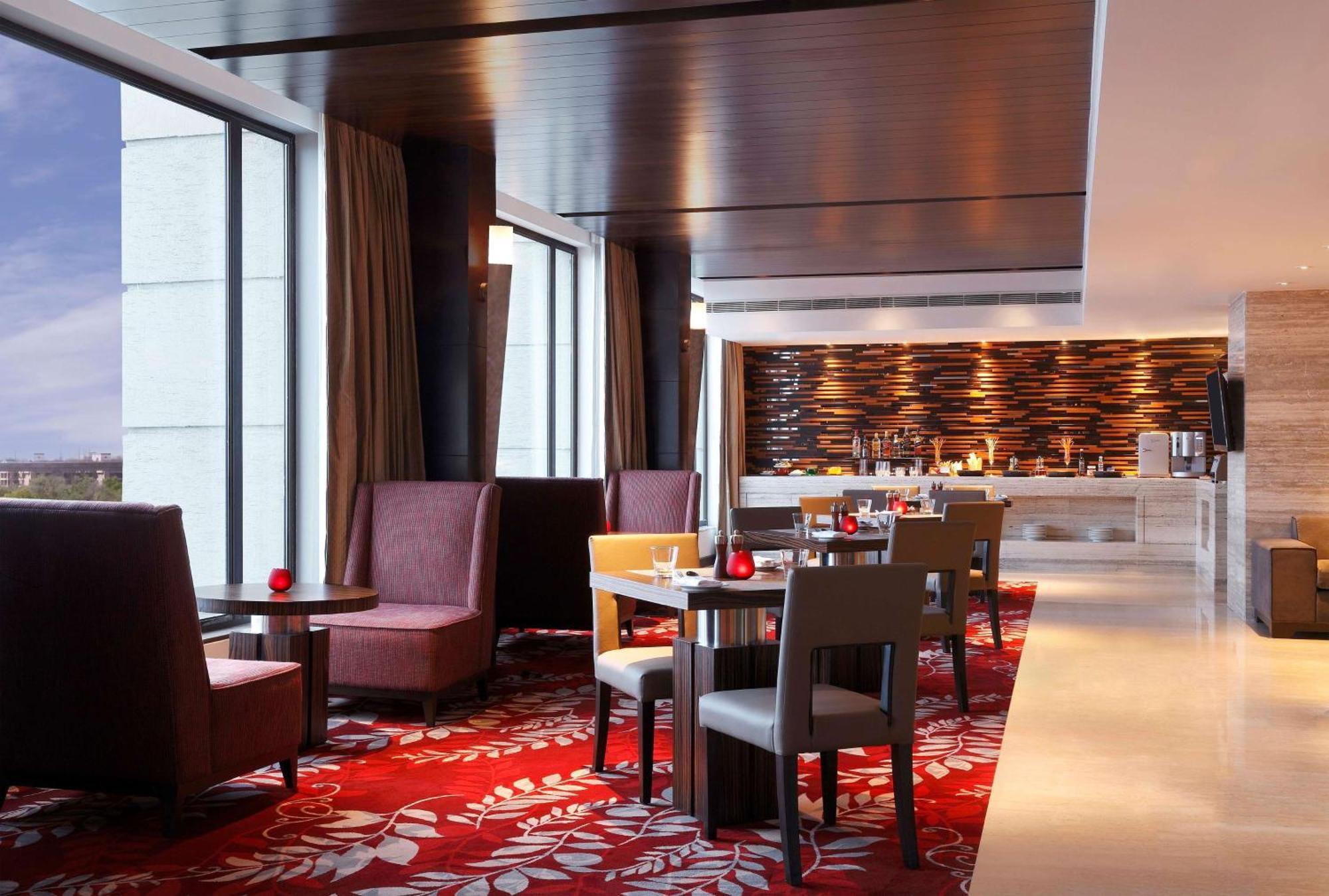 Hilton Hotel 5*