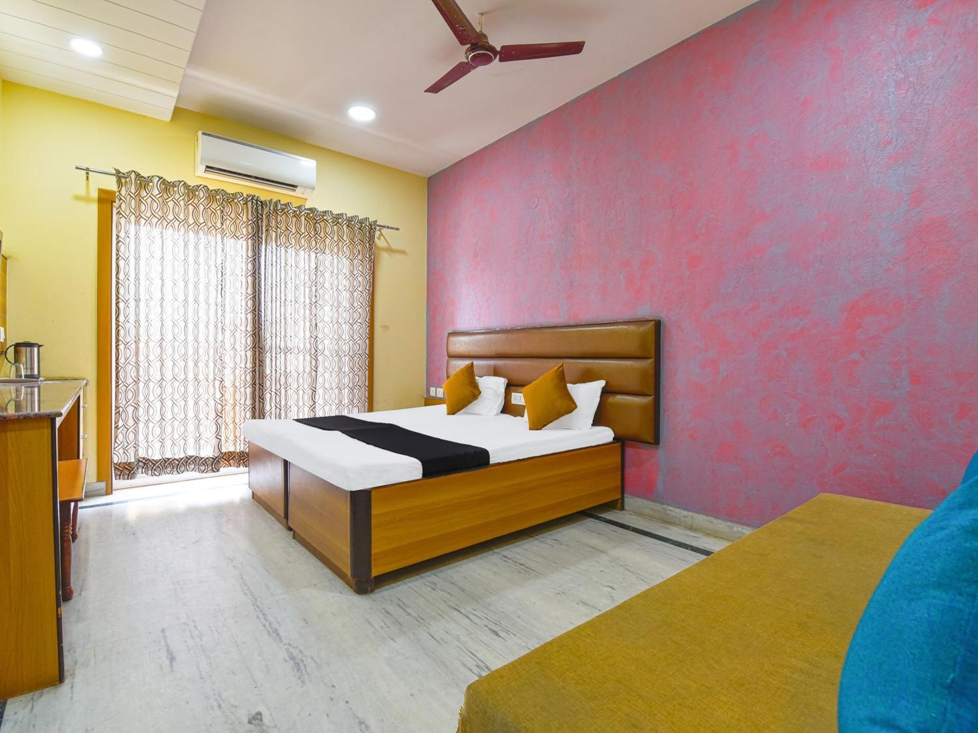 Hotel Anuvibha Malviya Nagar *