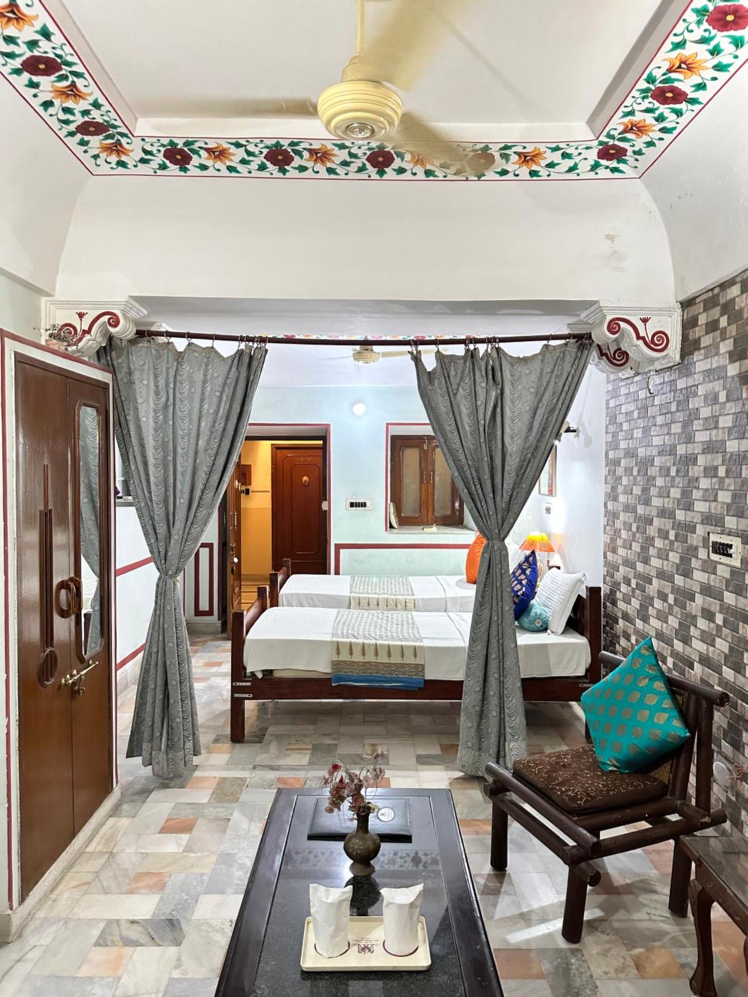 Rawla Mrignayani Palace Jaipur