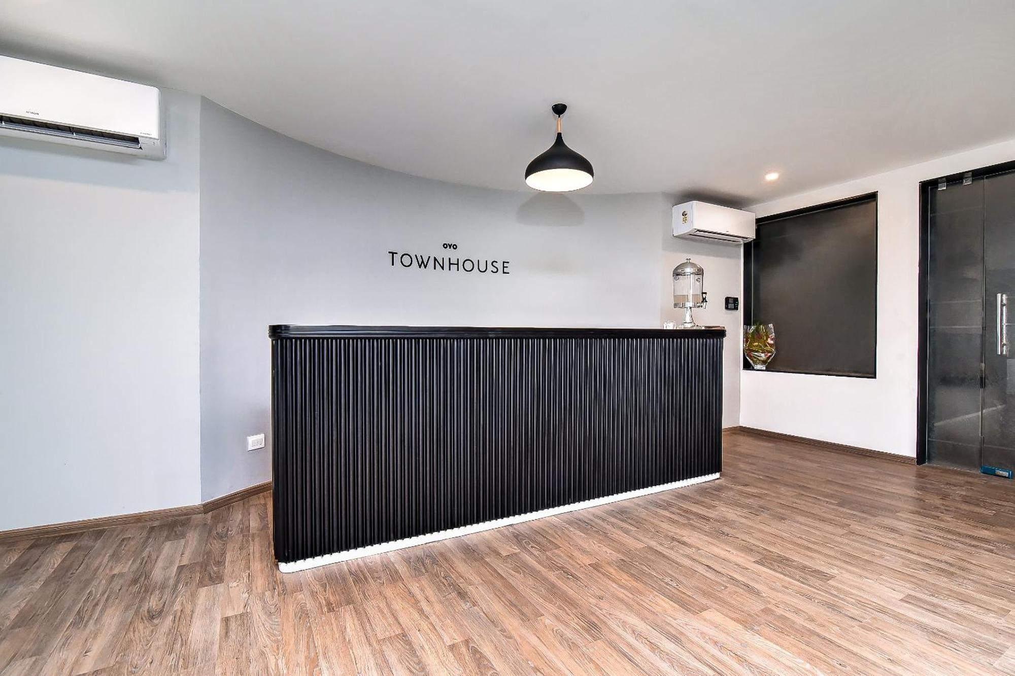 Oyo Townhouse 051 Tonk Road Centre Hotel Jaipur