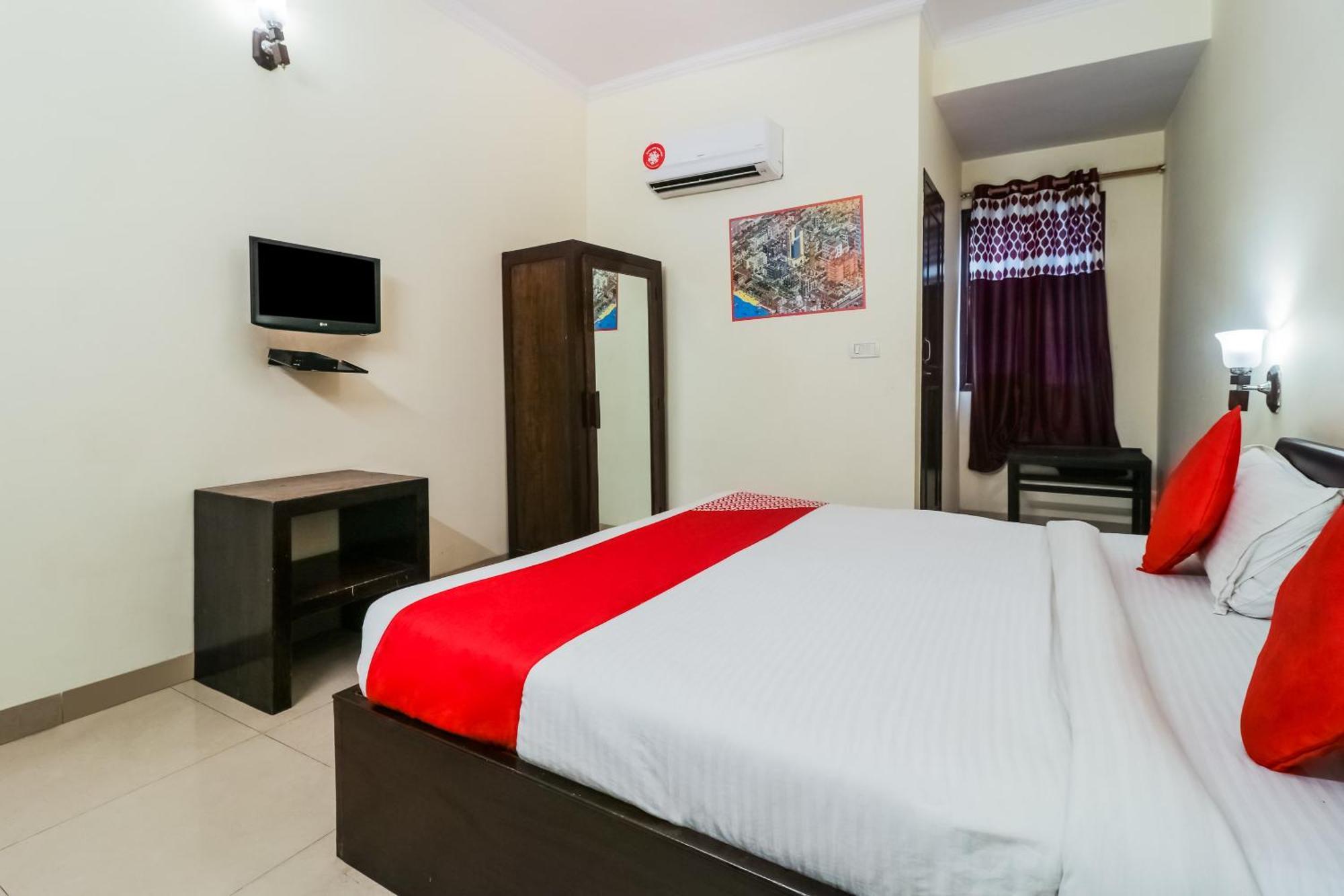Hotel Townhouse Palm's Jaipur