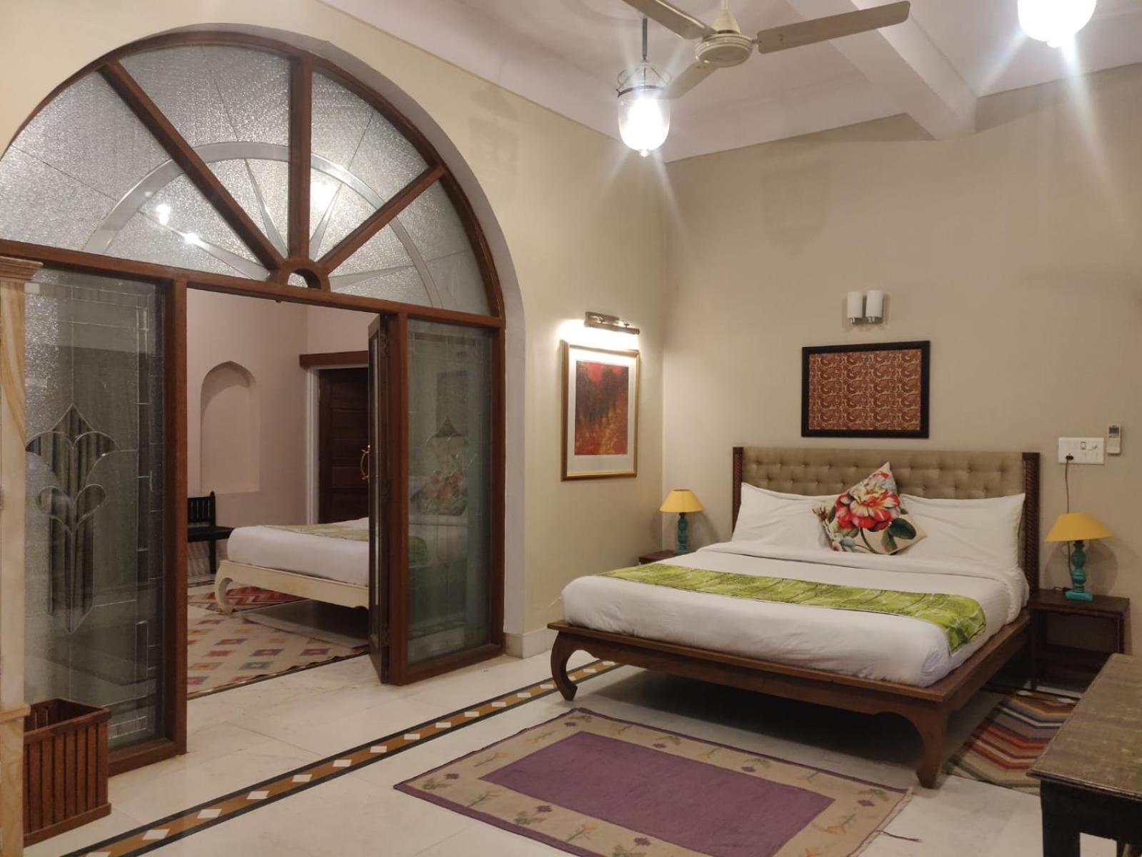 Chhota Mahal Hotel 4*
