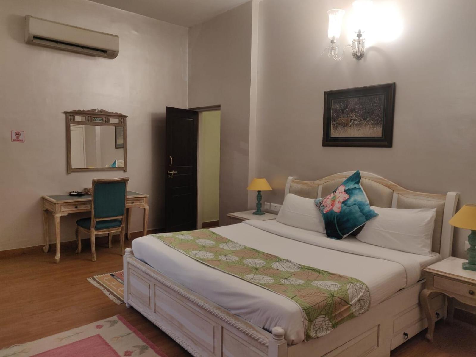 Chhota Mahal 4*