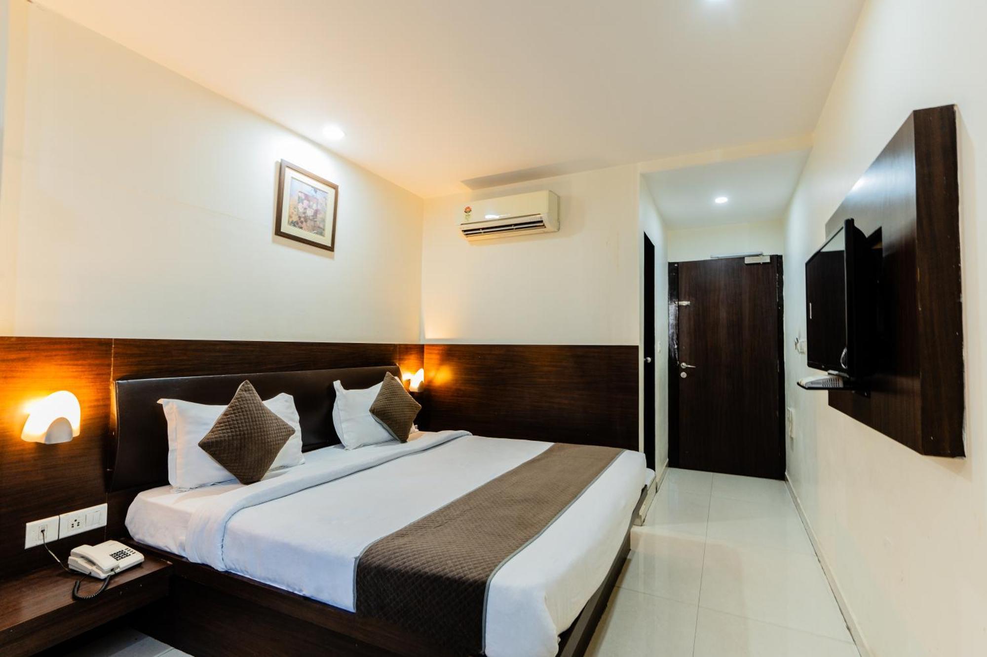Hotel Krishna By Keymagics