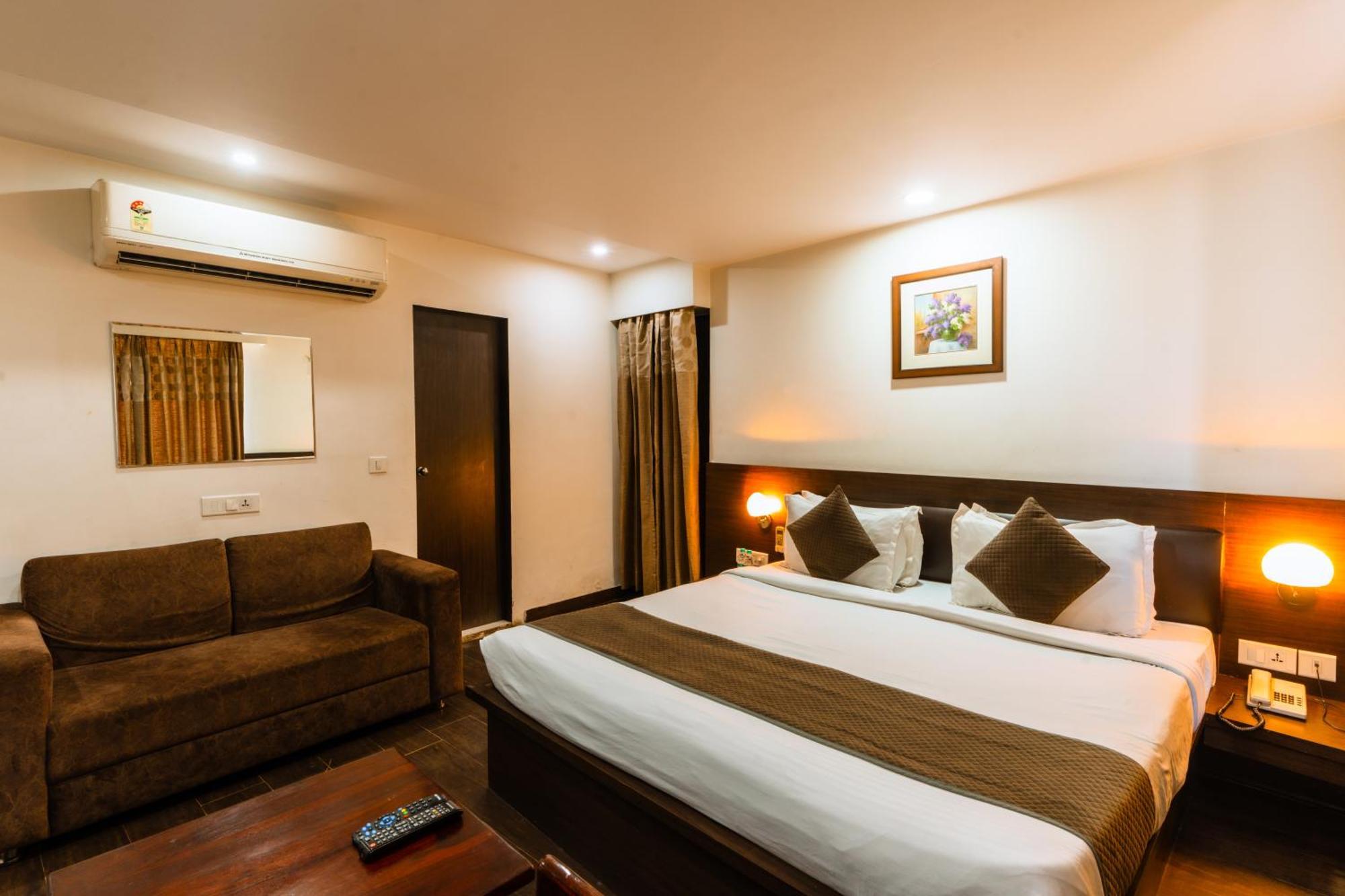 Krishna By Keymagics Hotel 2*