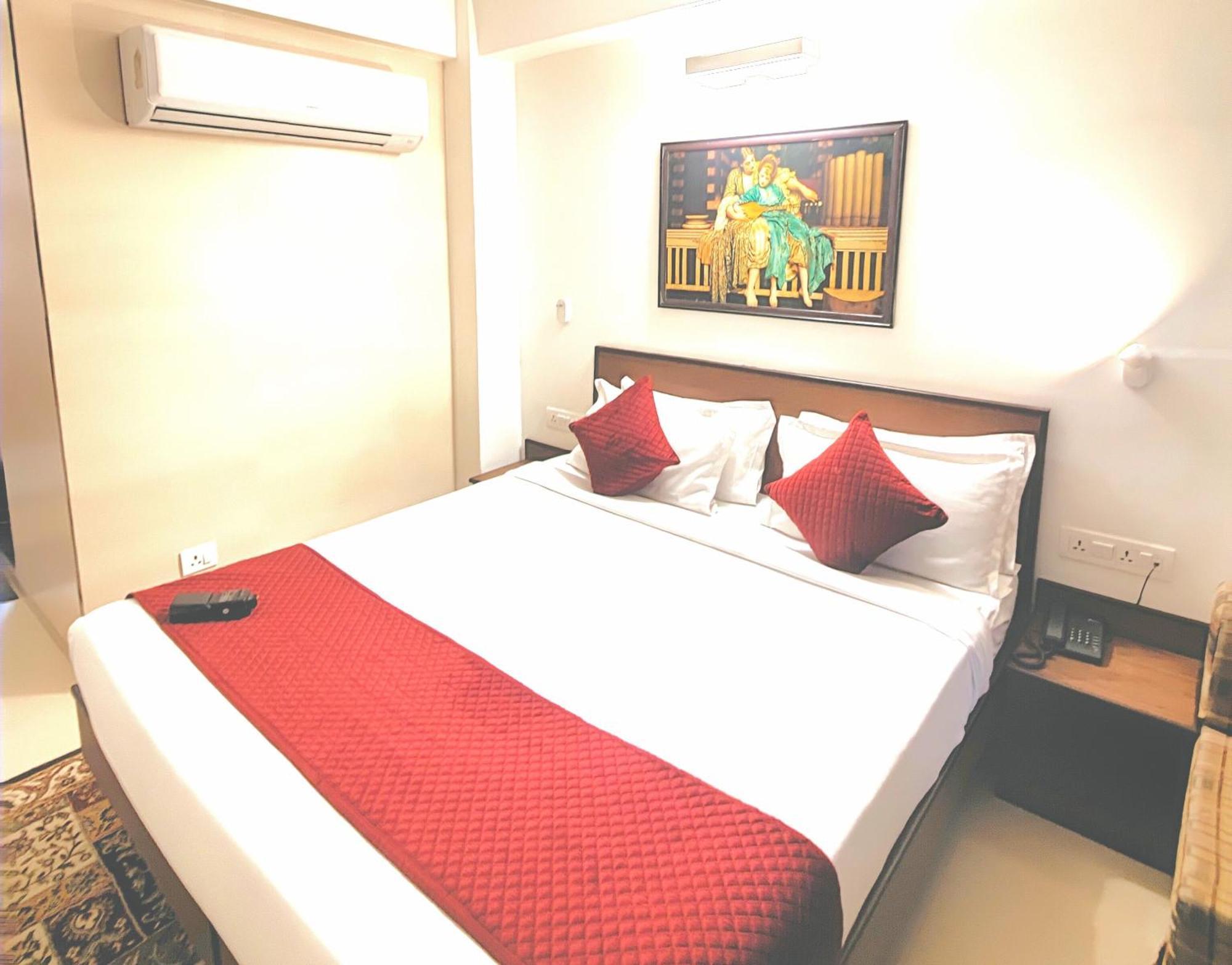 Indiana Pride Hotel Jaipur