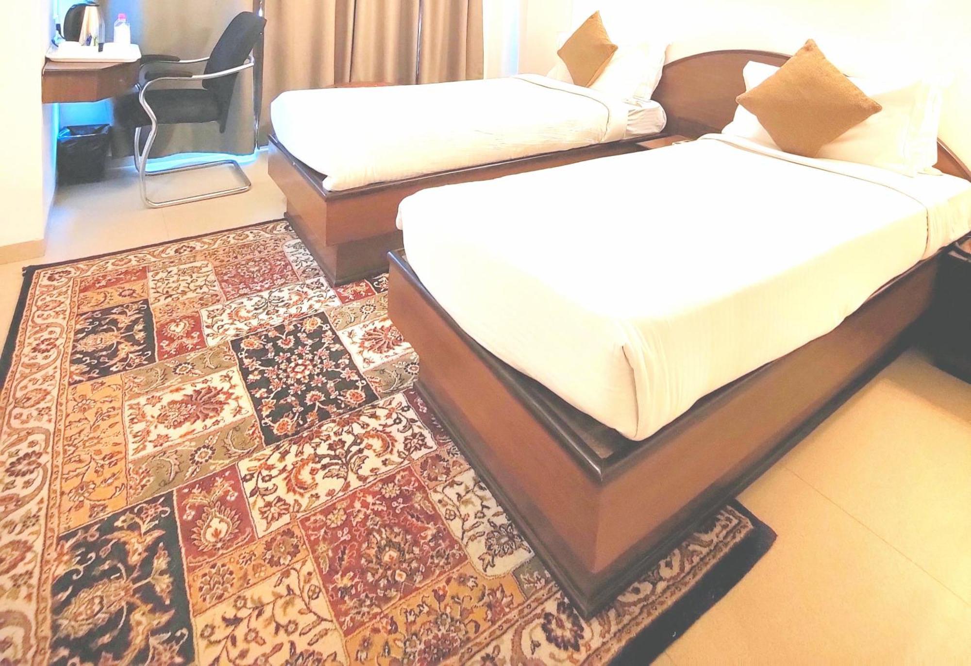 Hotel Indiana Pride 3*