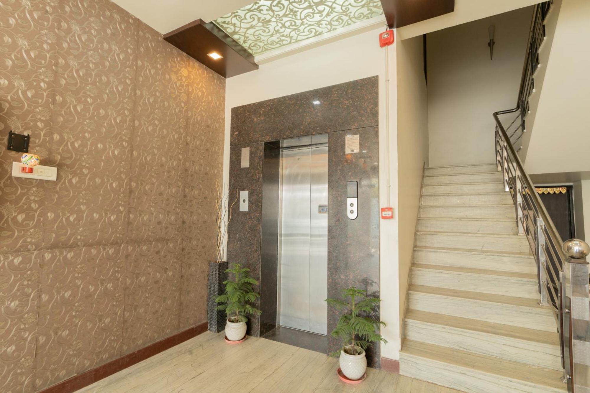 Signature Hotel Jaipur