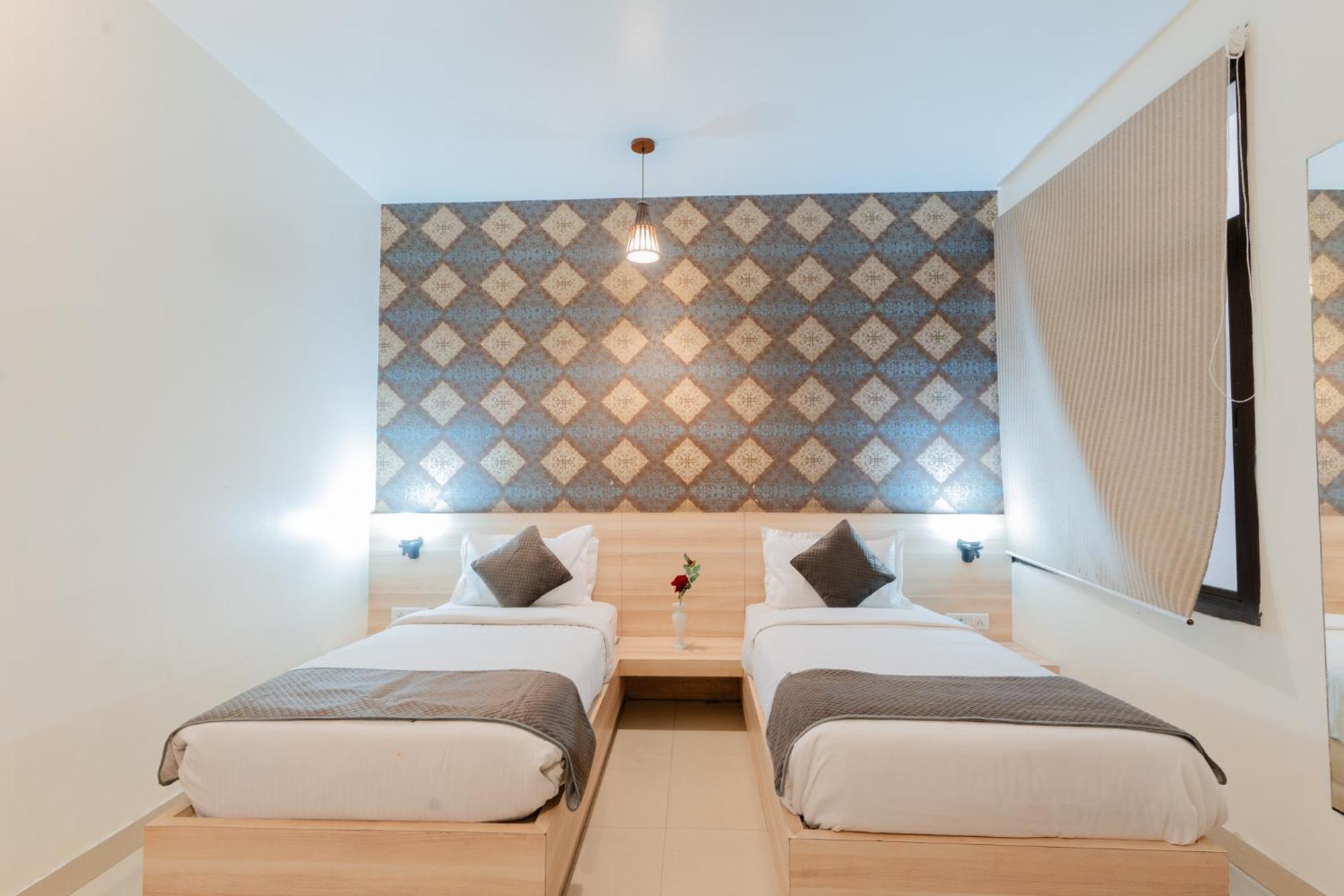 Signature Hotel