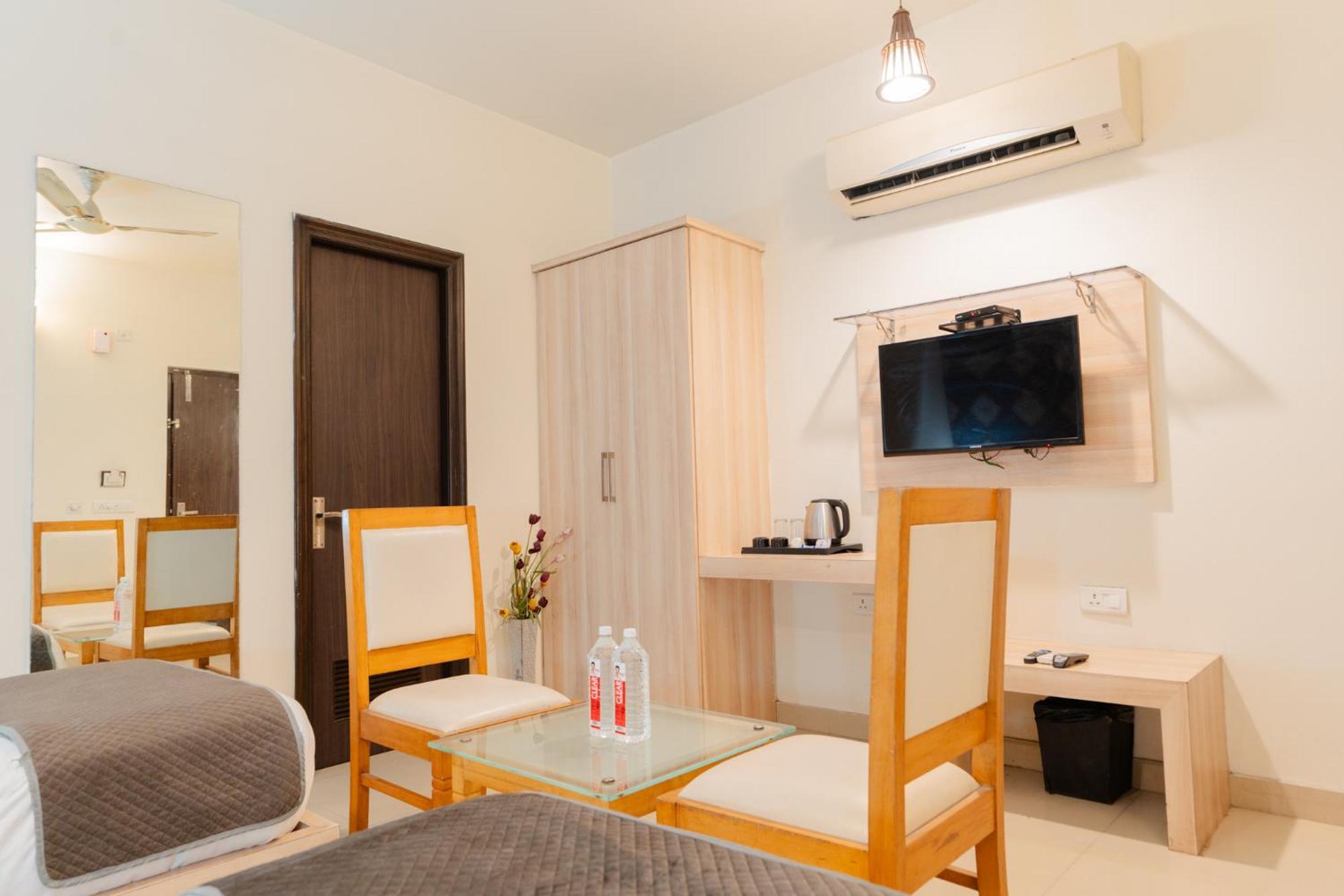 Signature Hotel Jaipur