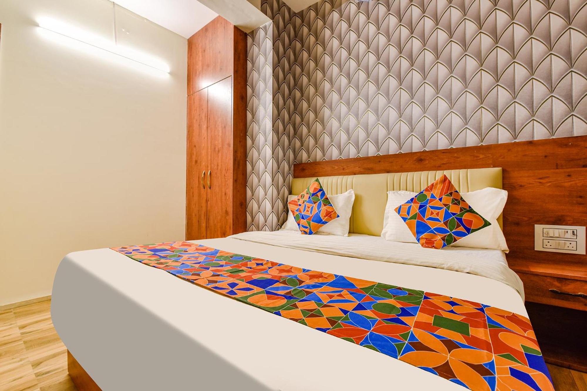 Fabexpress Royal Raj Hotel Jaipur