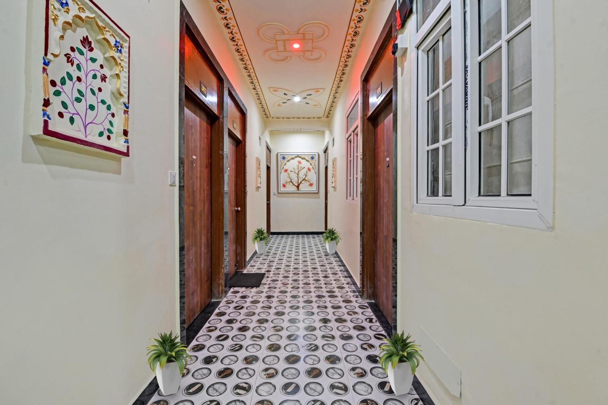 Collection O Imperial Palace Jaipur