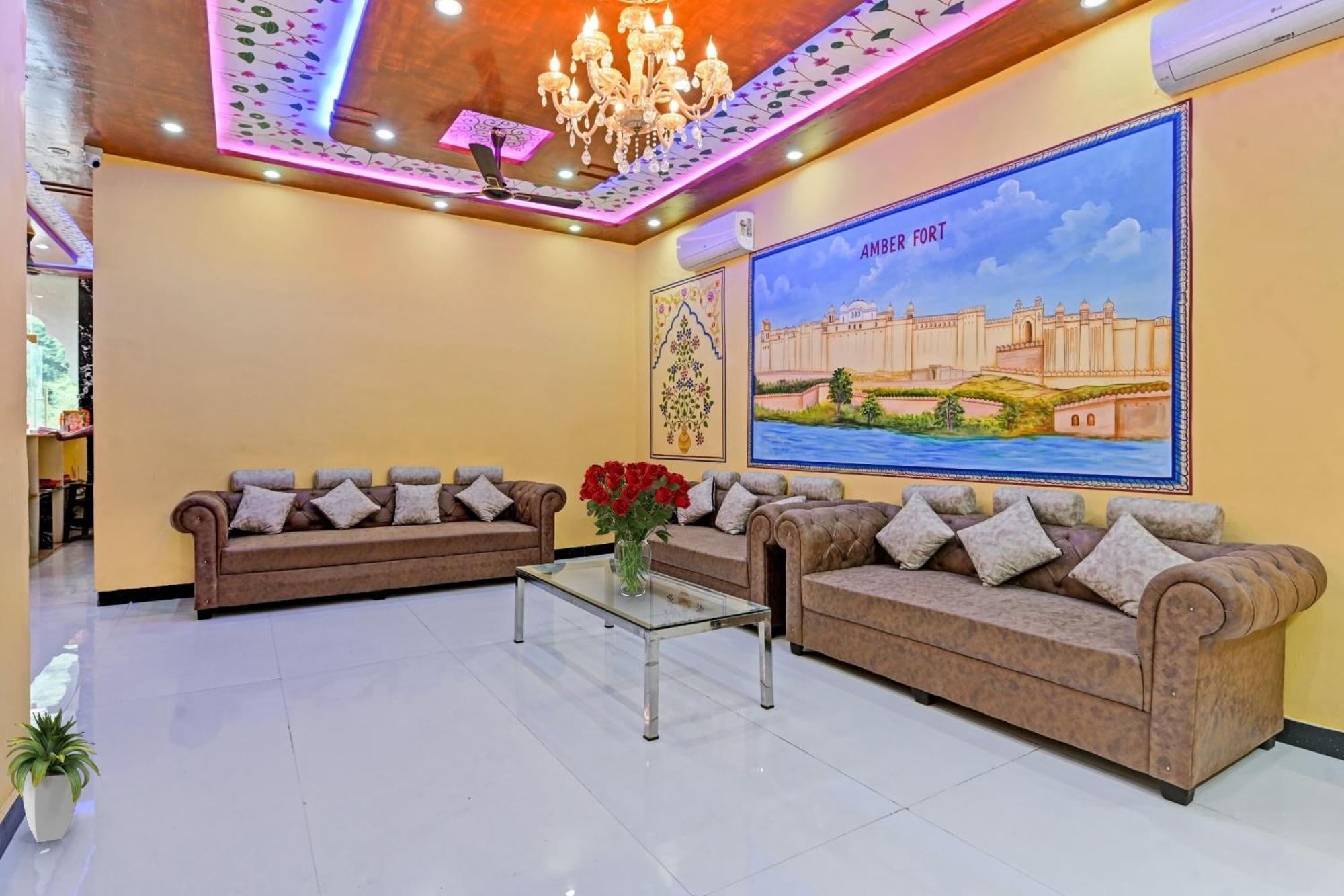 Hotel Collection O Imperial Palace 3*