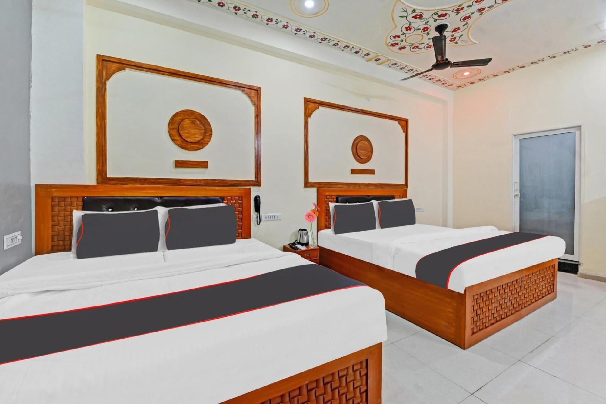 Collection O Imperial Palace Hotel 3*
