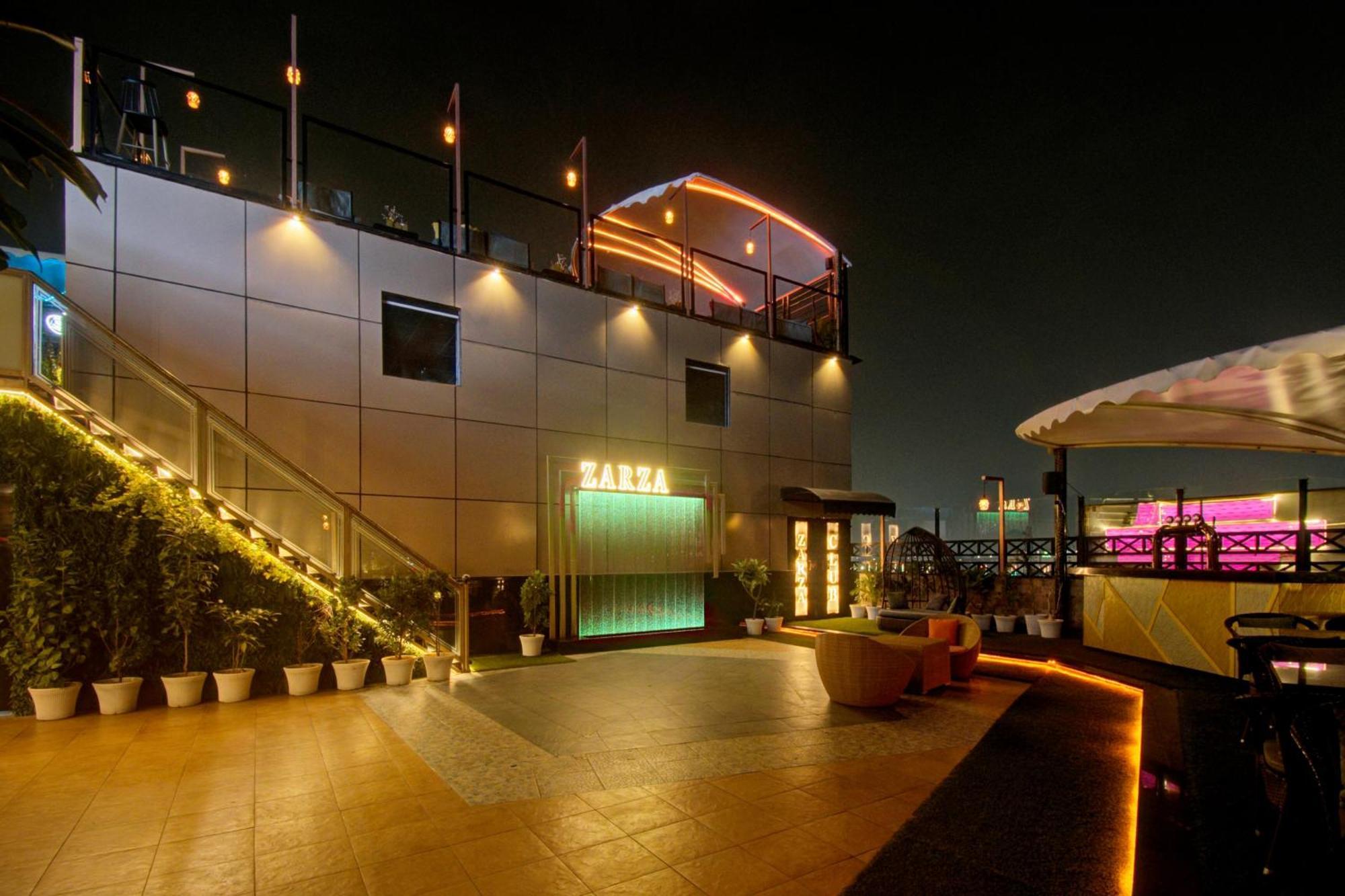 Hotel Collection O Grand Sky