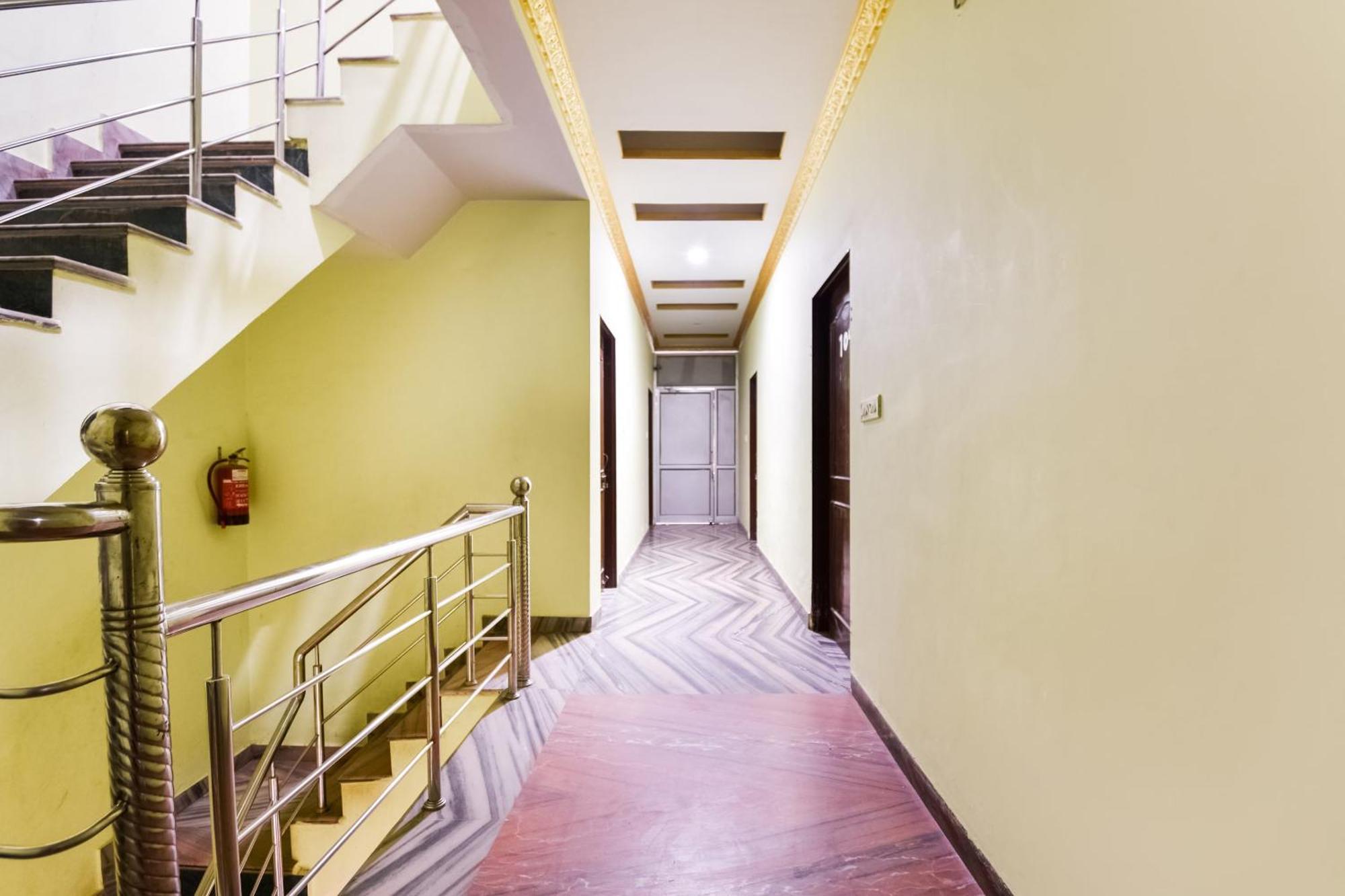 Hotel O Jaya Palace 2*