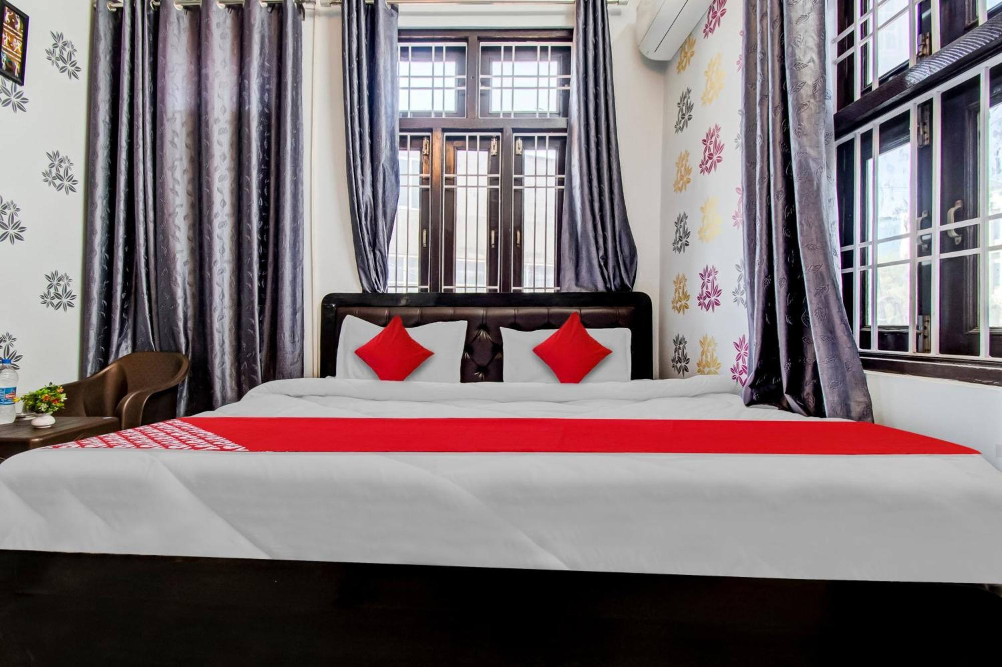 Oyo Flagship 81130 Vanya Hotel Jaipur