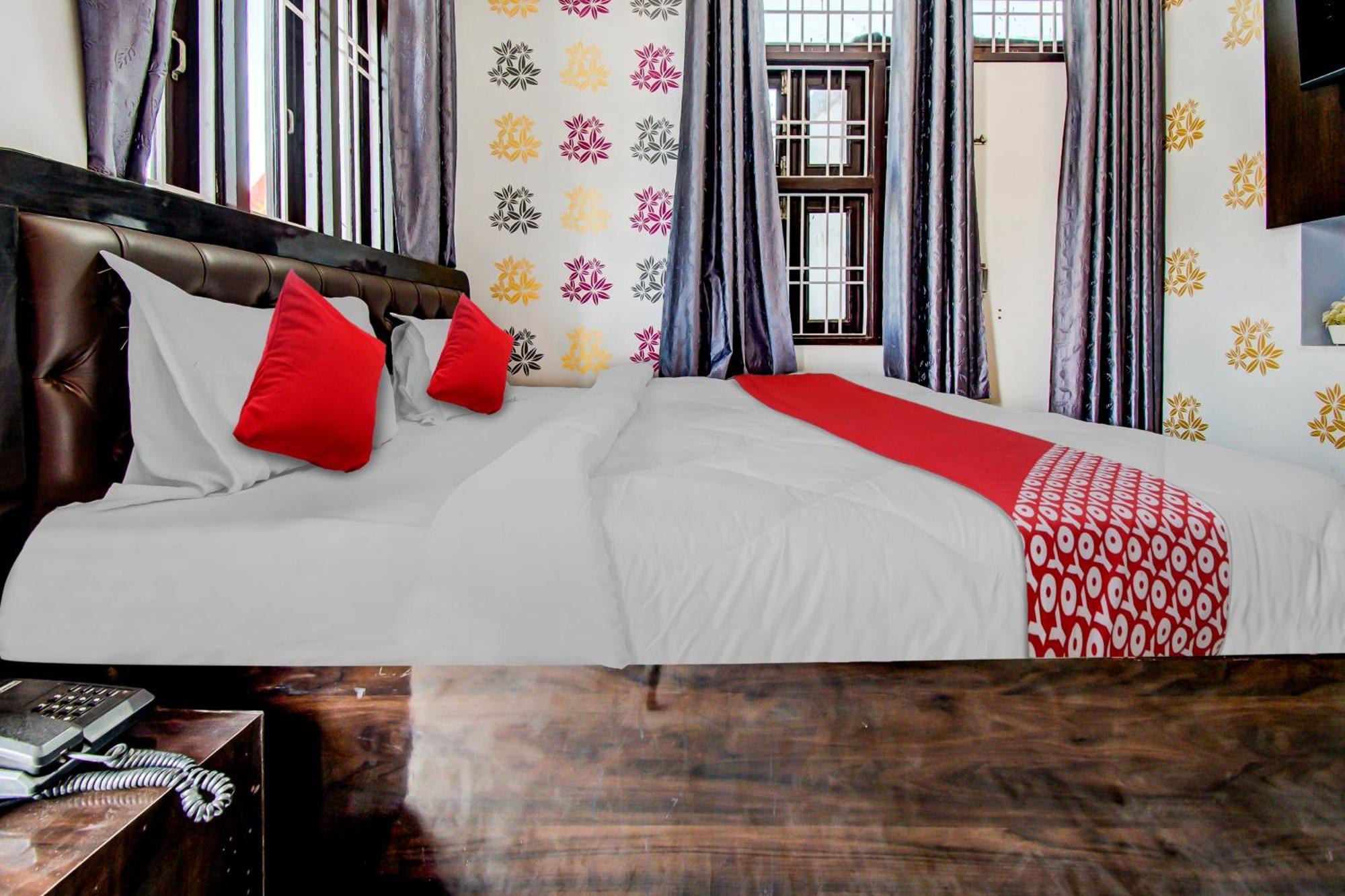 Oyo Flagship 81130 Vanya Hotel Jaipur