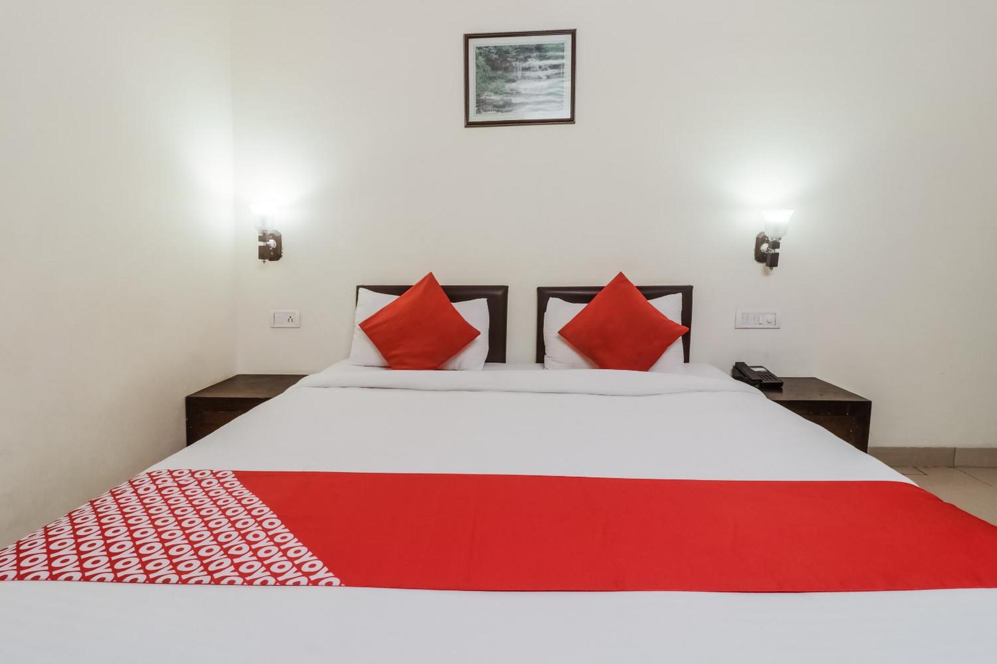 Townhouse Palm's 3* Jaipur