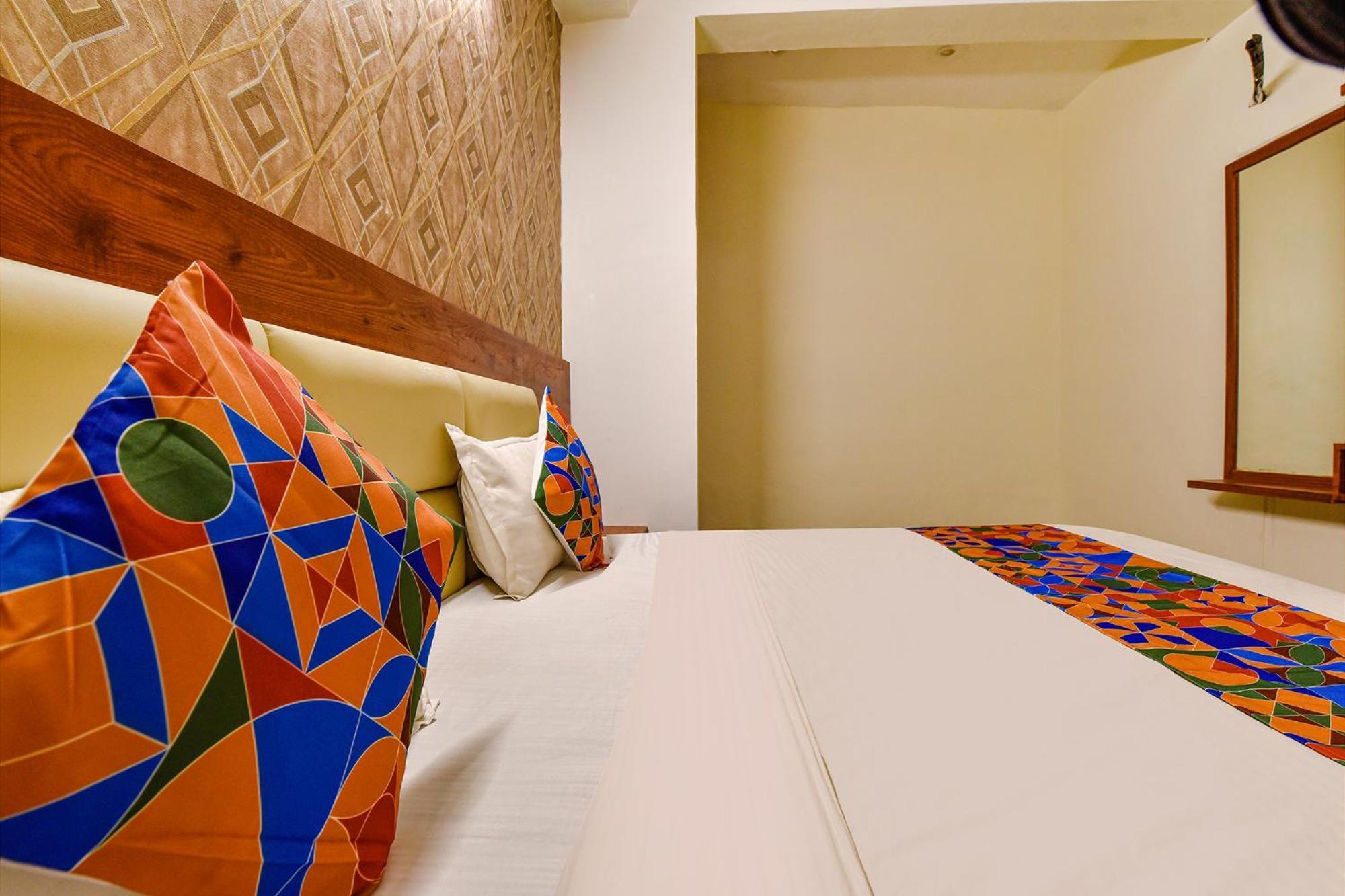 Fabexpress Royal Raj Hotel Jaipur