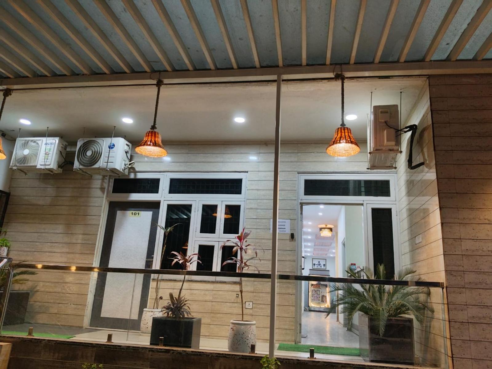 Grand Mala * Jaipur