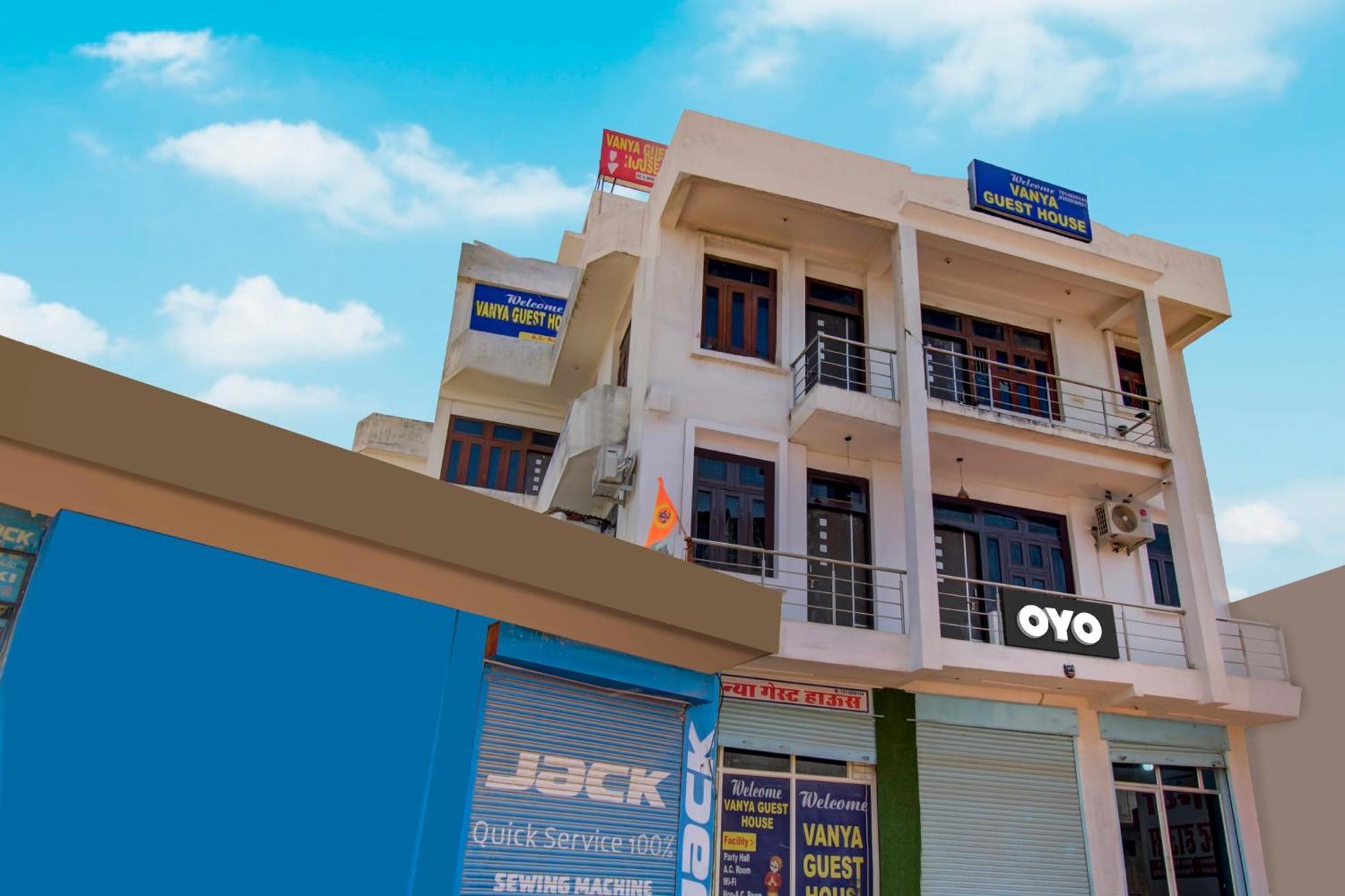 Oyo Flagship 81130 Vanya Hotel