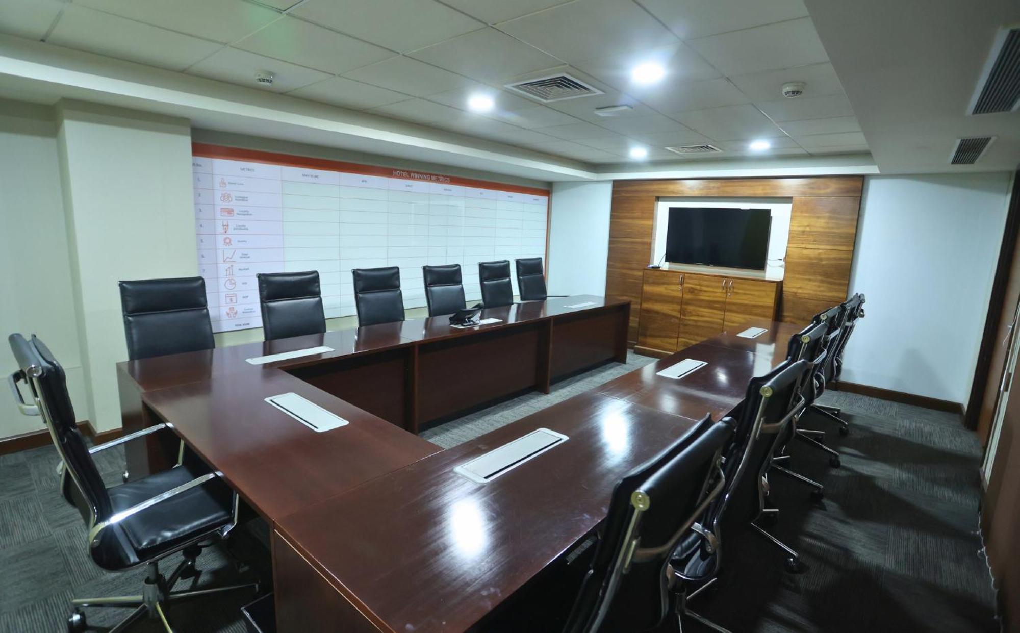Hotel Intercontinental Tonk Road By Ihg 5*