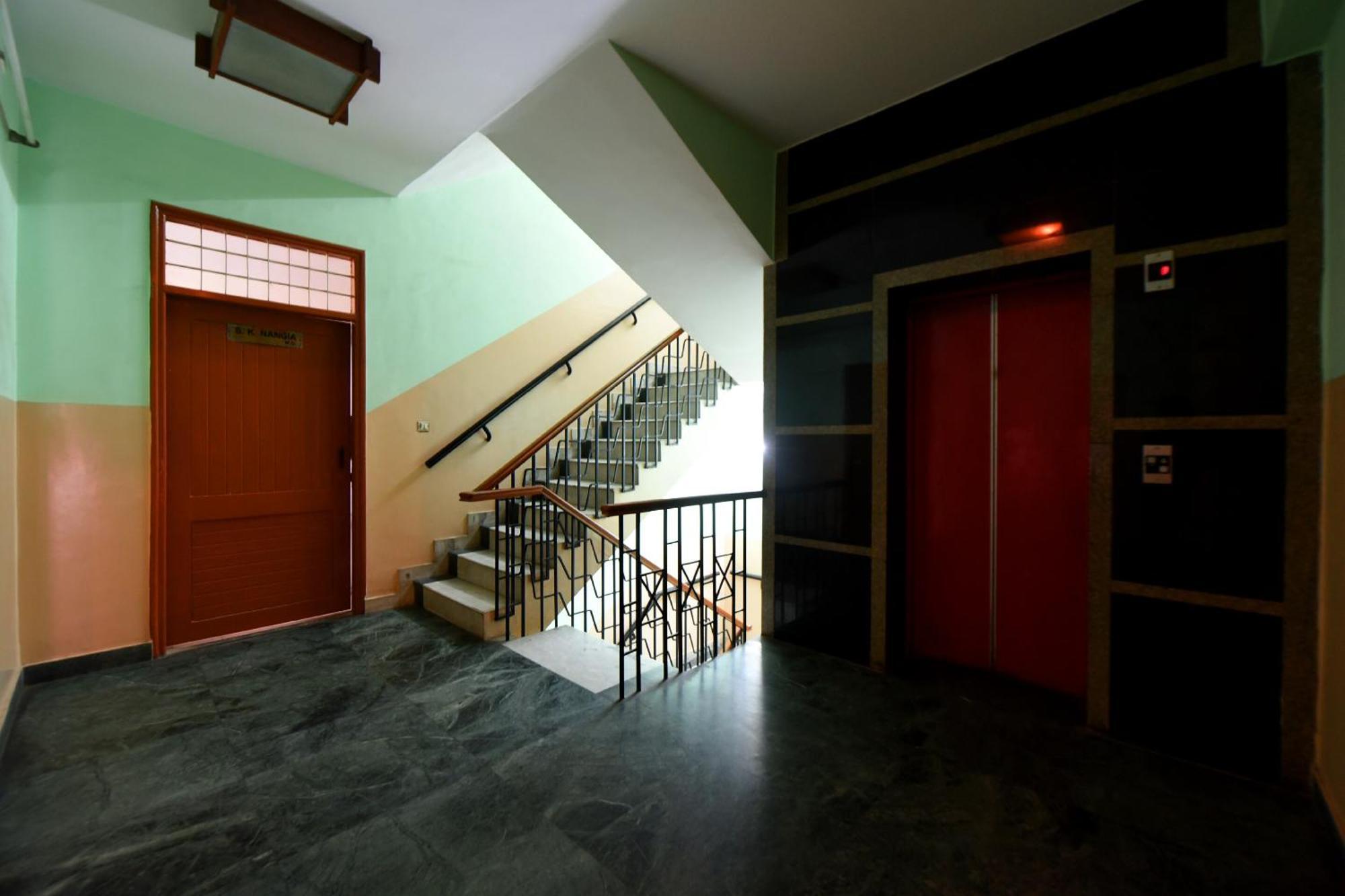 Hotel Collection O Blue Bird 4*