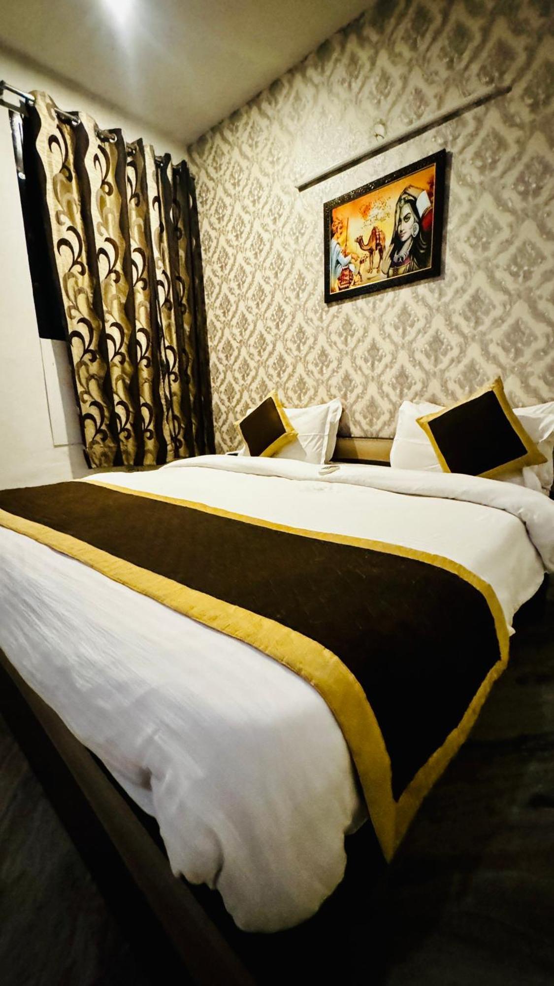 Nahargarh Palace 2*
