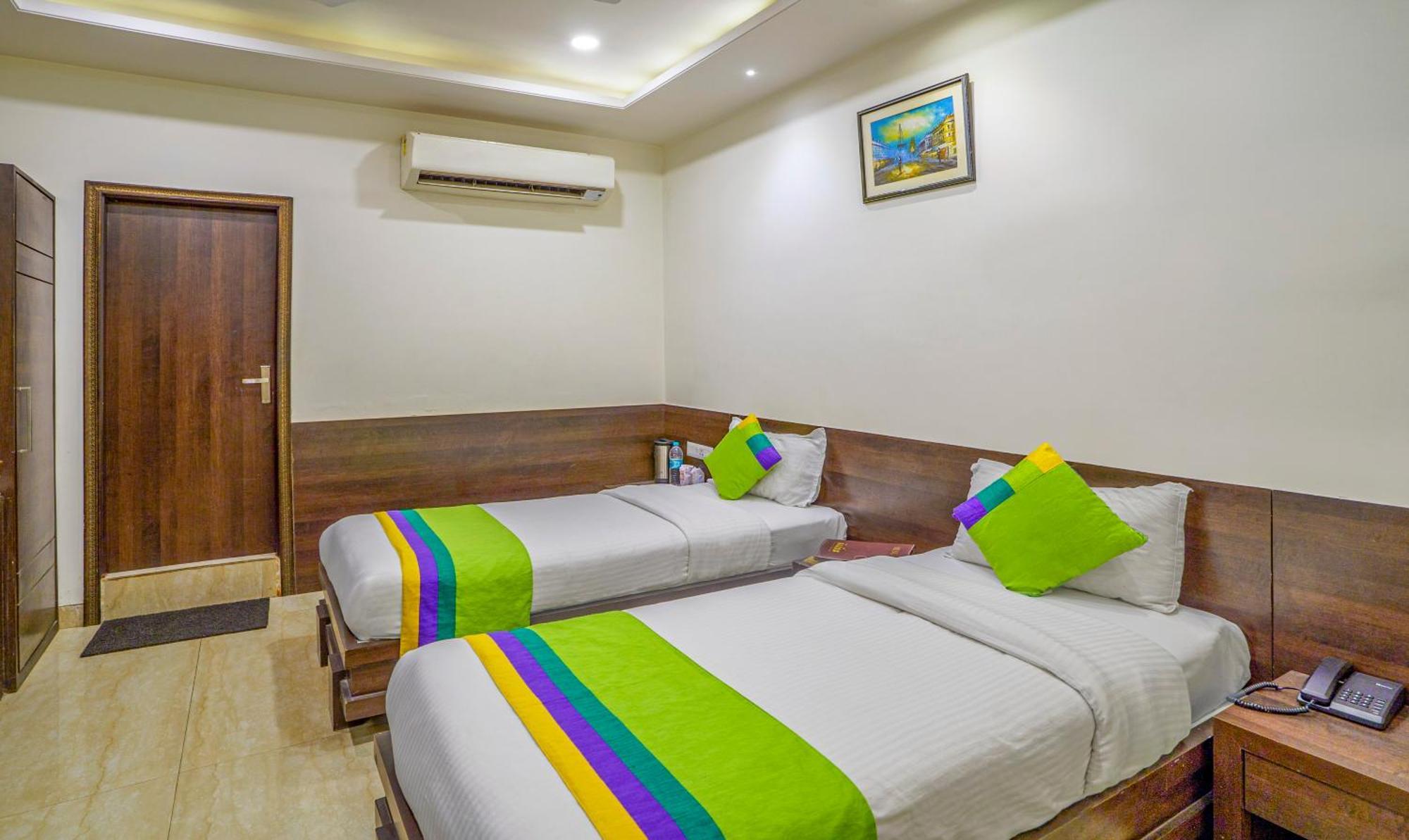 Treebo Bliss Hotel 3*