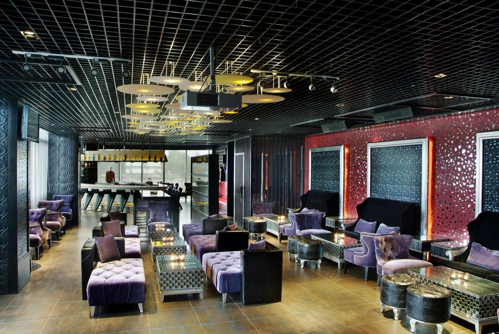 Hotel The Fern,