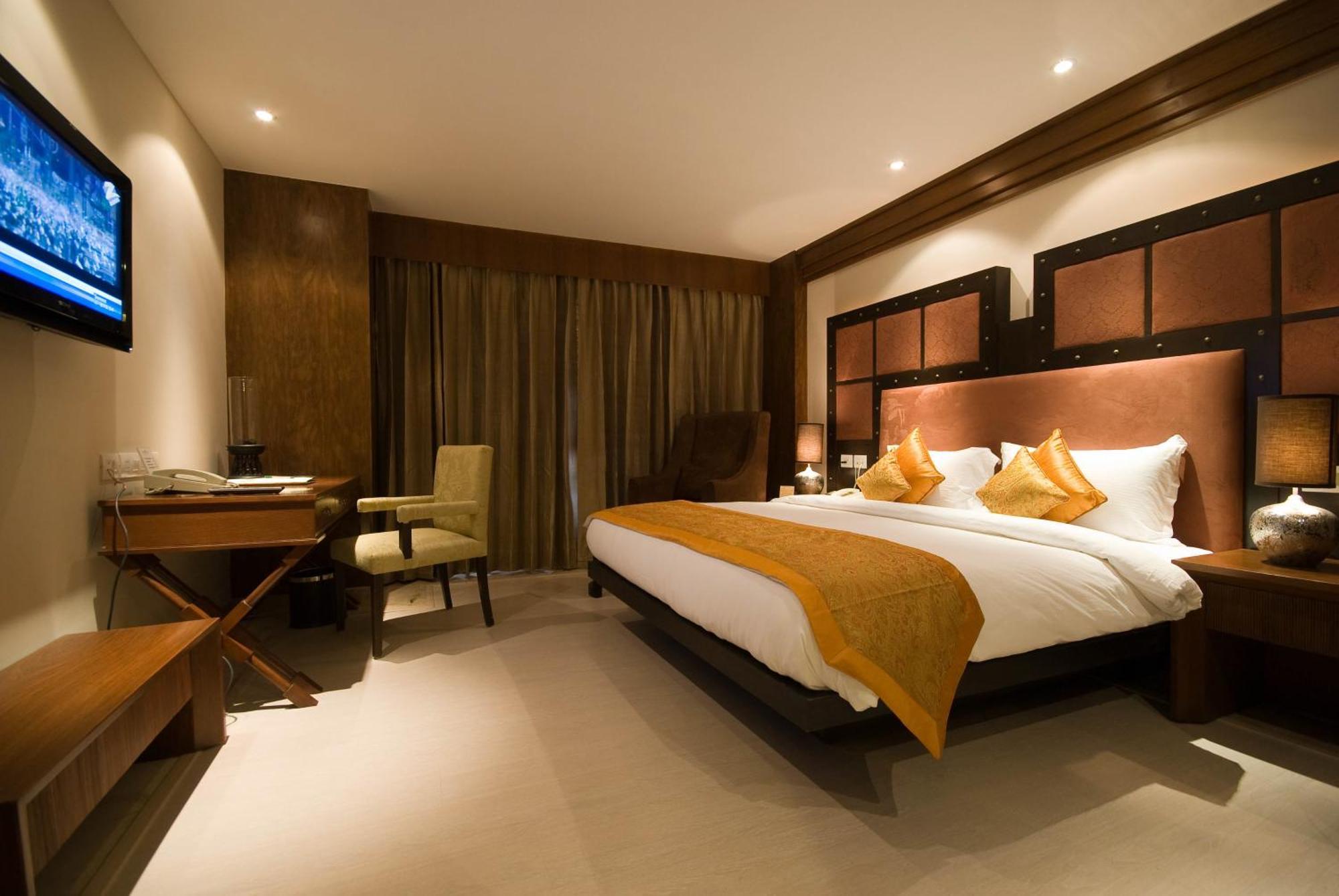 Hotel The Fern,