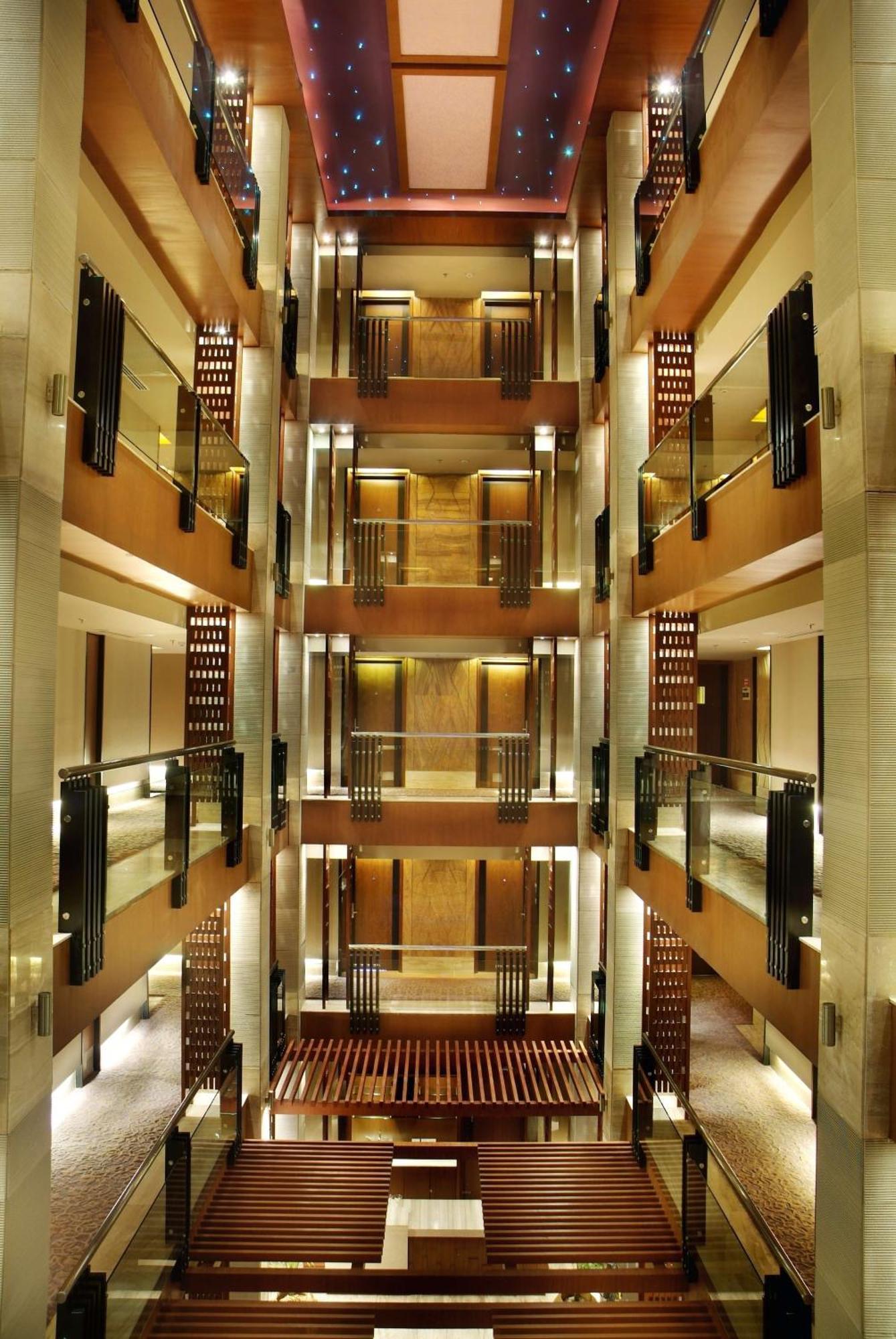 Hotel The Fern,