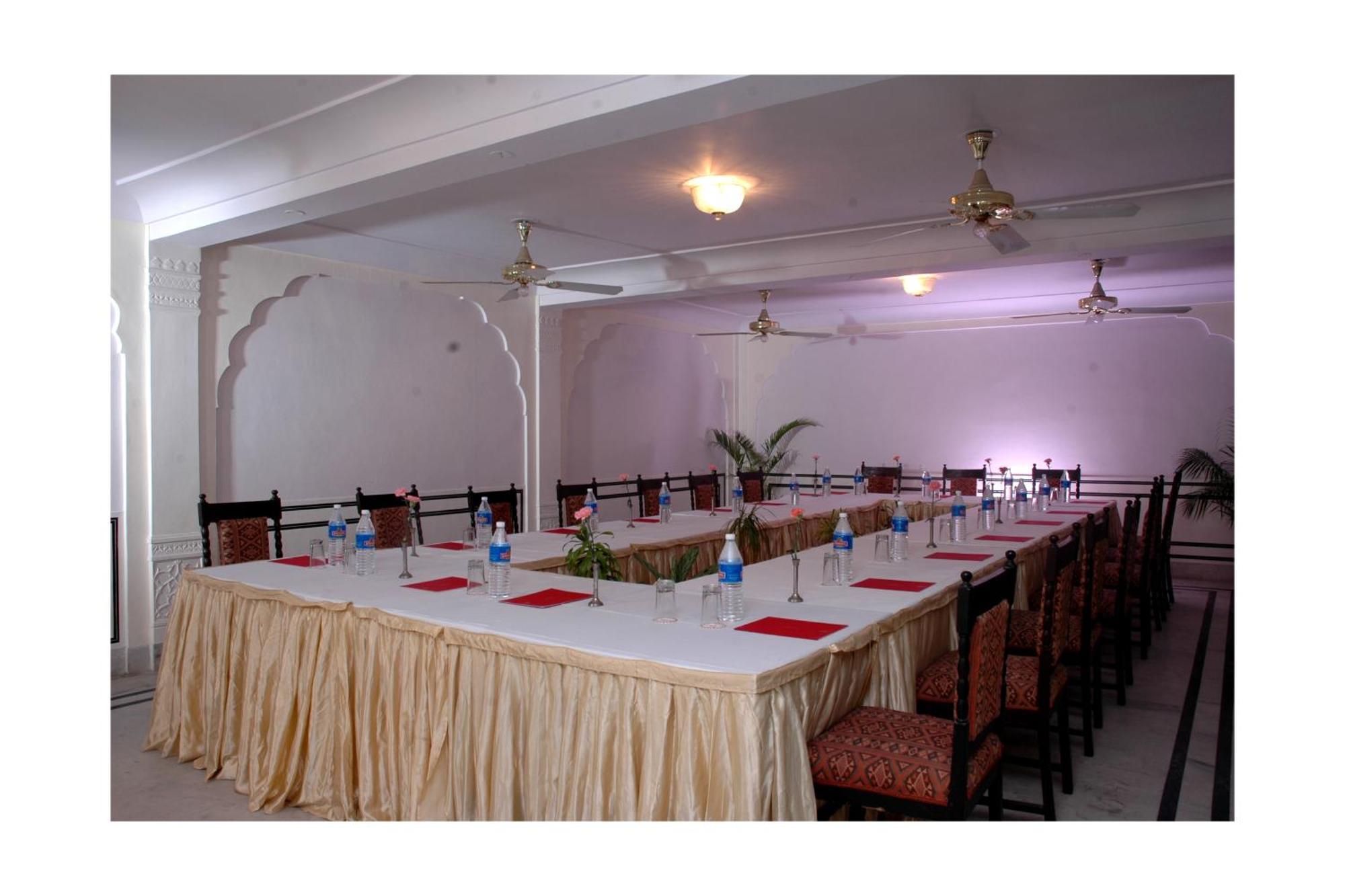 Hotel Mandawa Haveli Jaipur