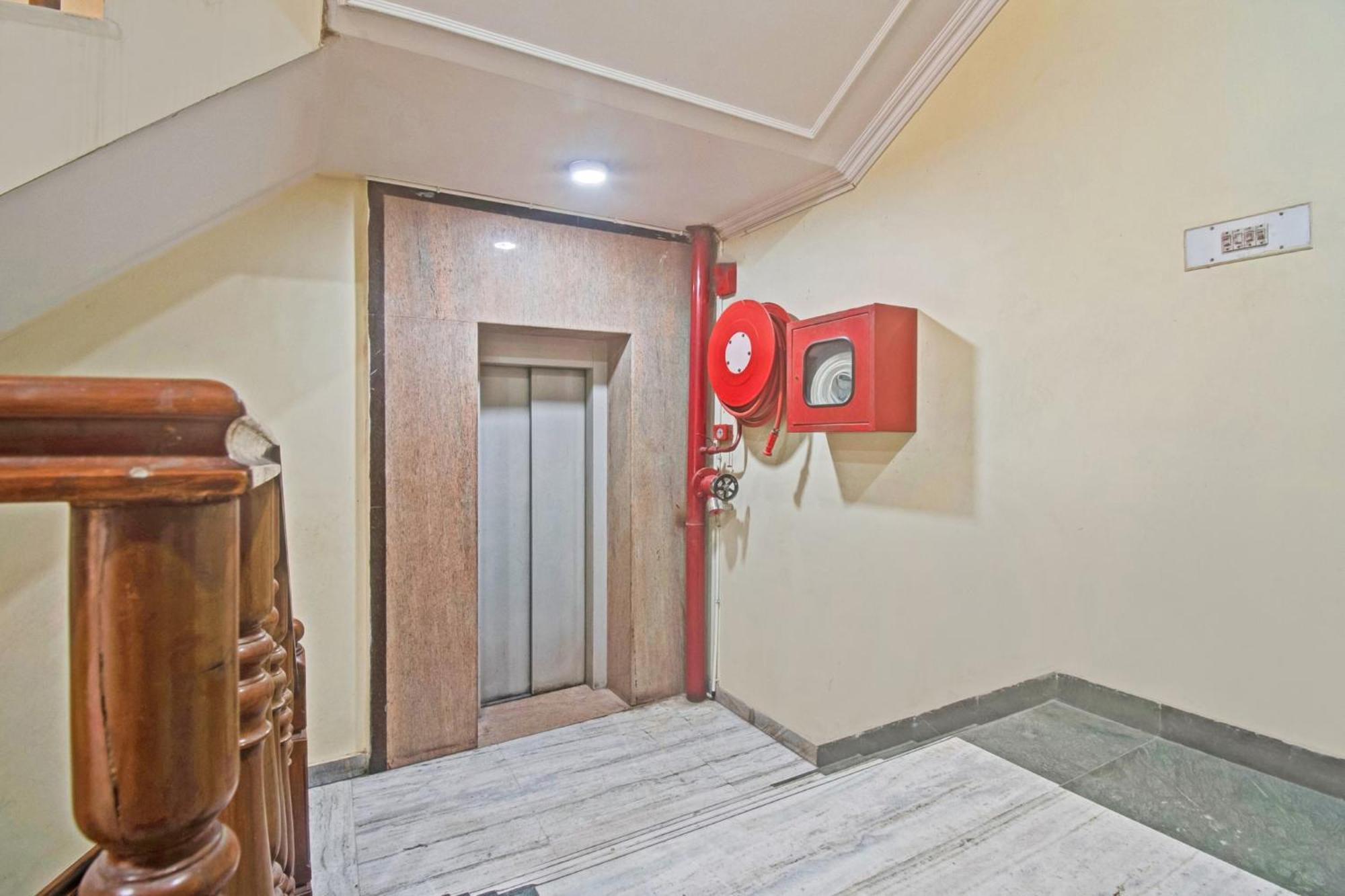 Hotel O Kiran Palace