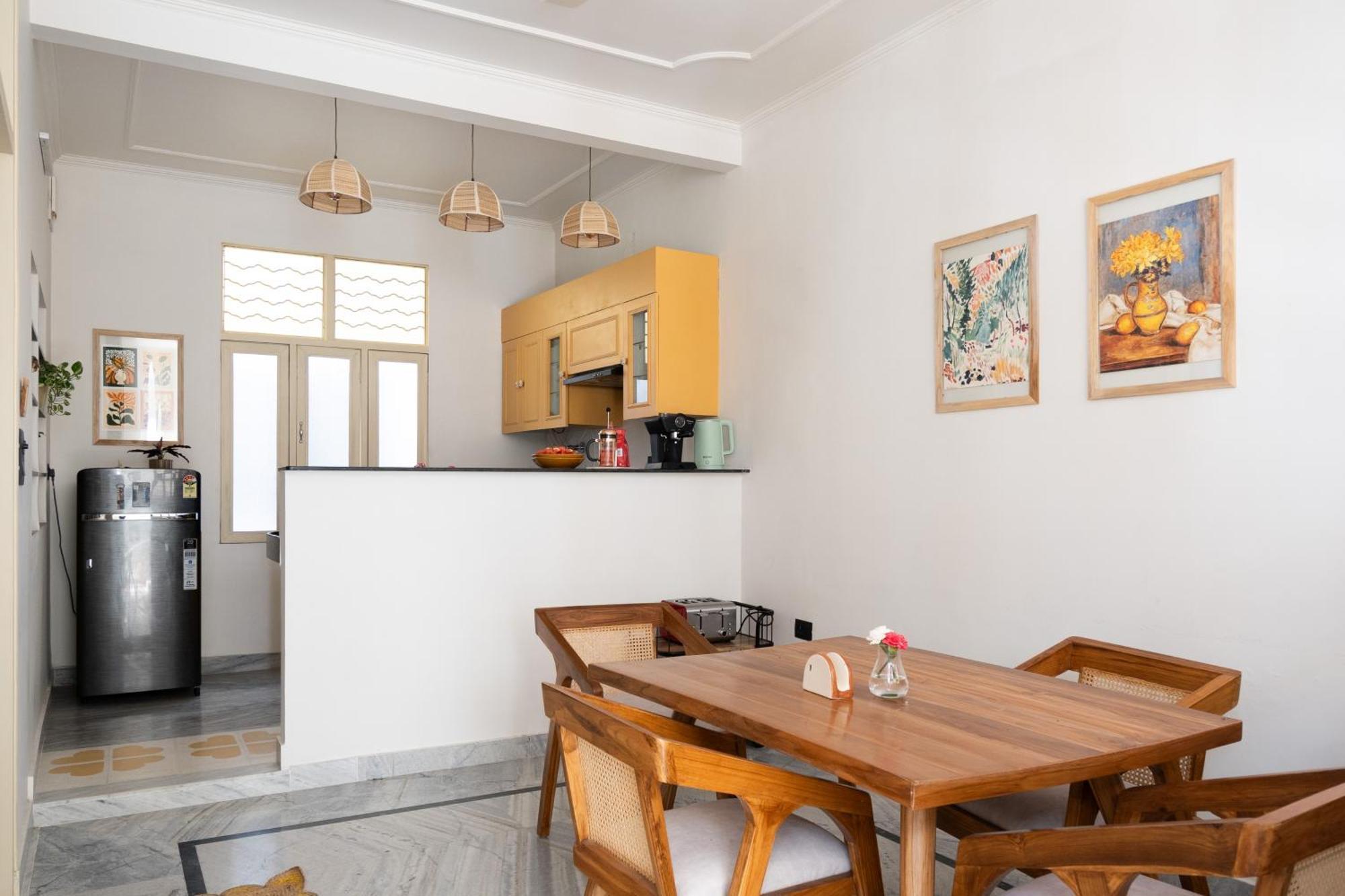 Guest house Rajan House *