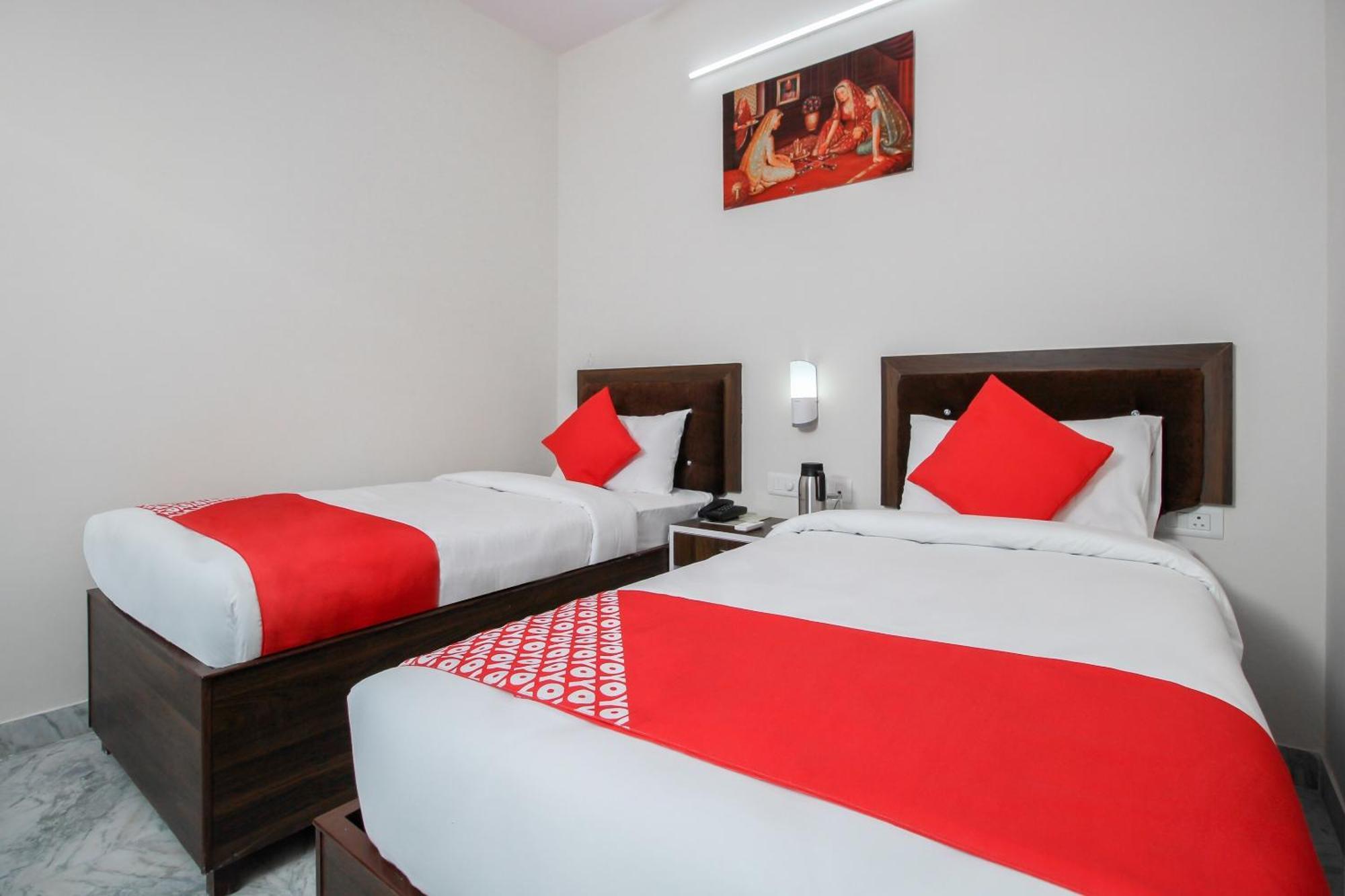O Lotus Prime Hotel
