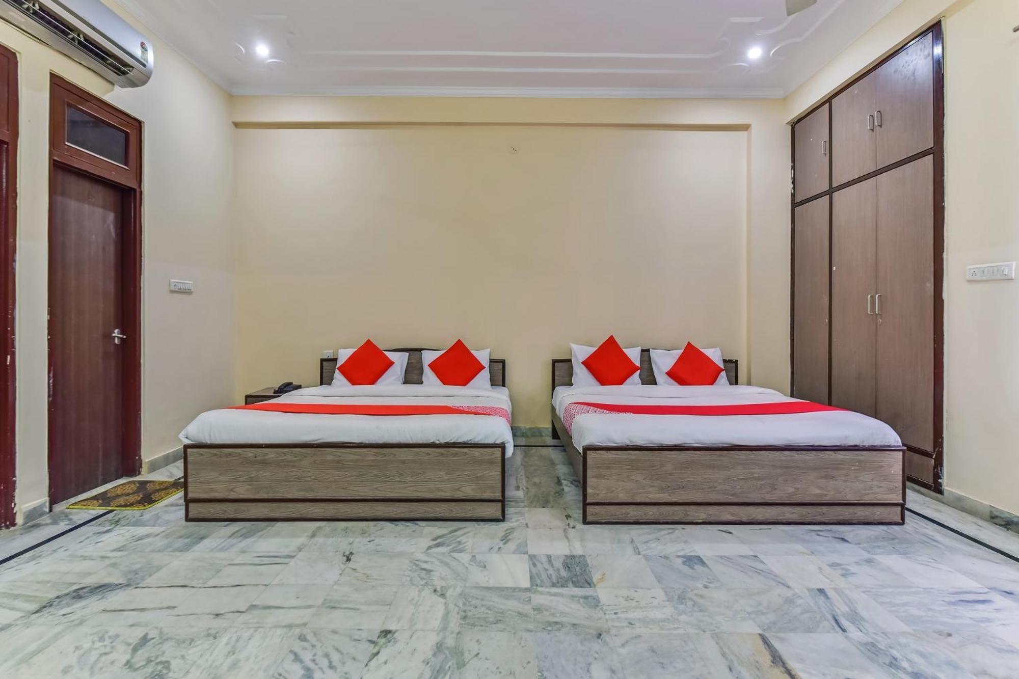 O S R Hotel 3*