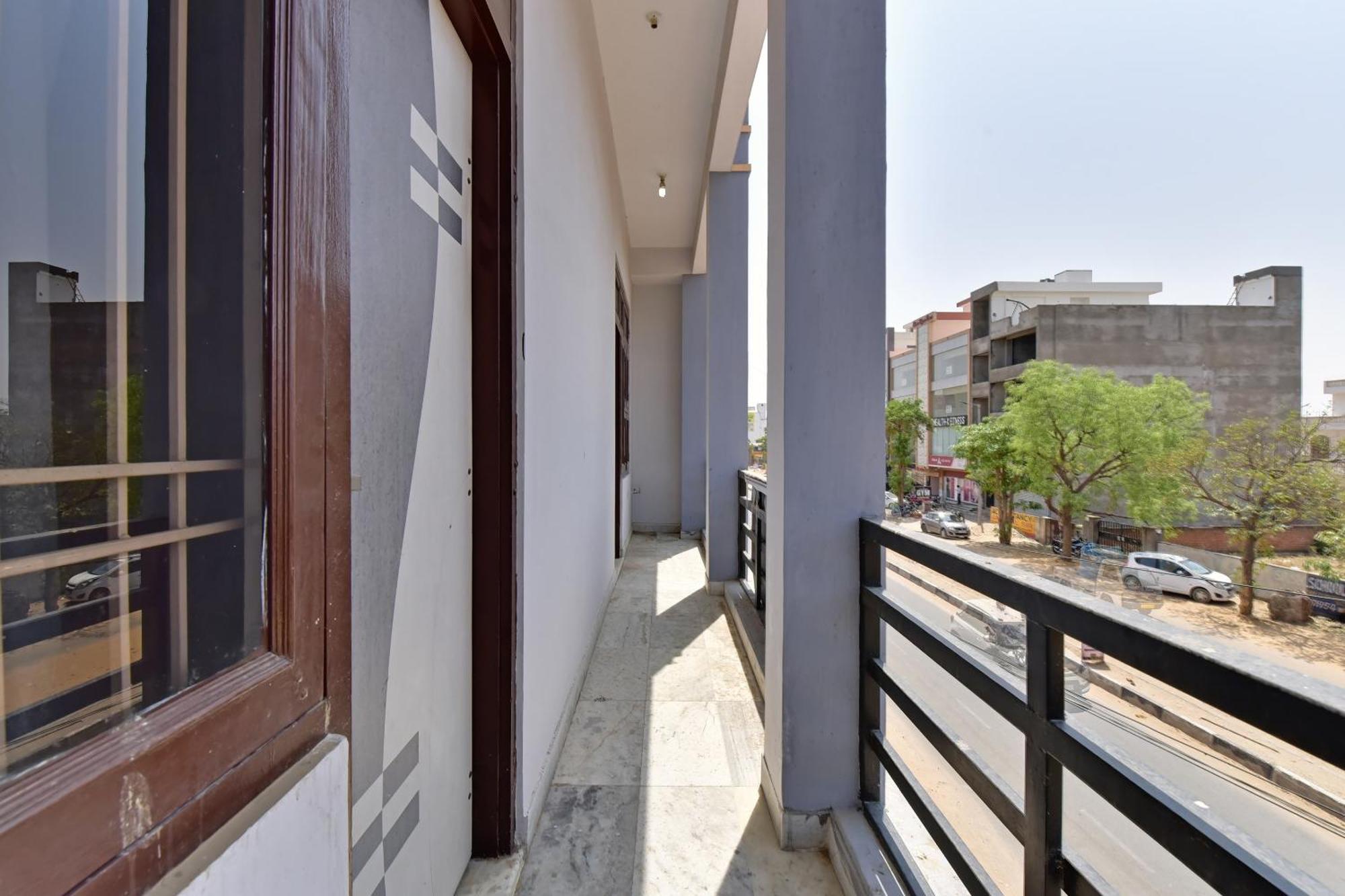 O S R Hotel Jaipur