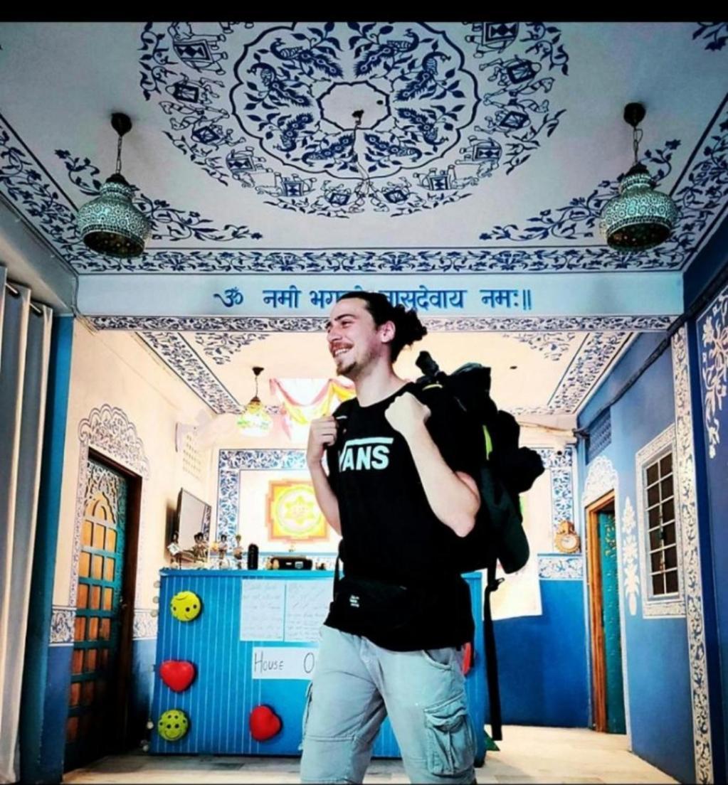 Guest house House Of Touristers & Cafe *