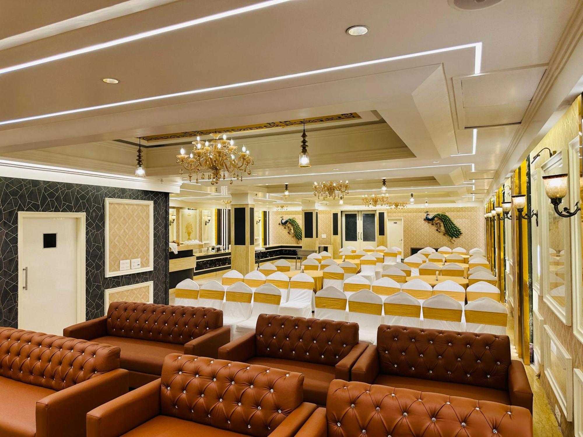 Safari Hotel 3*