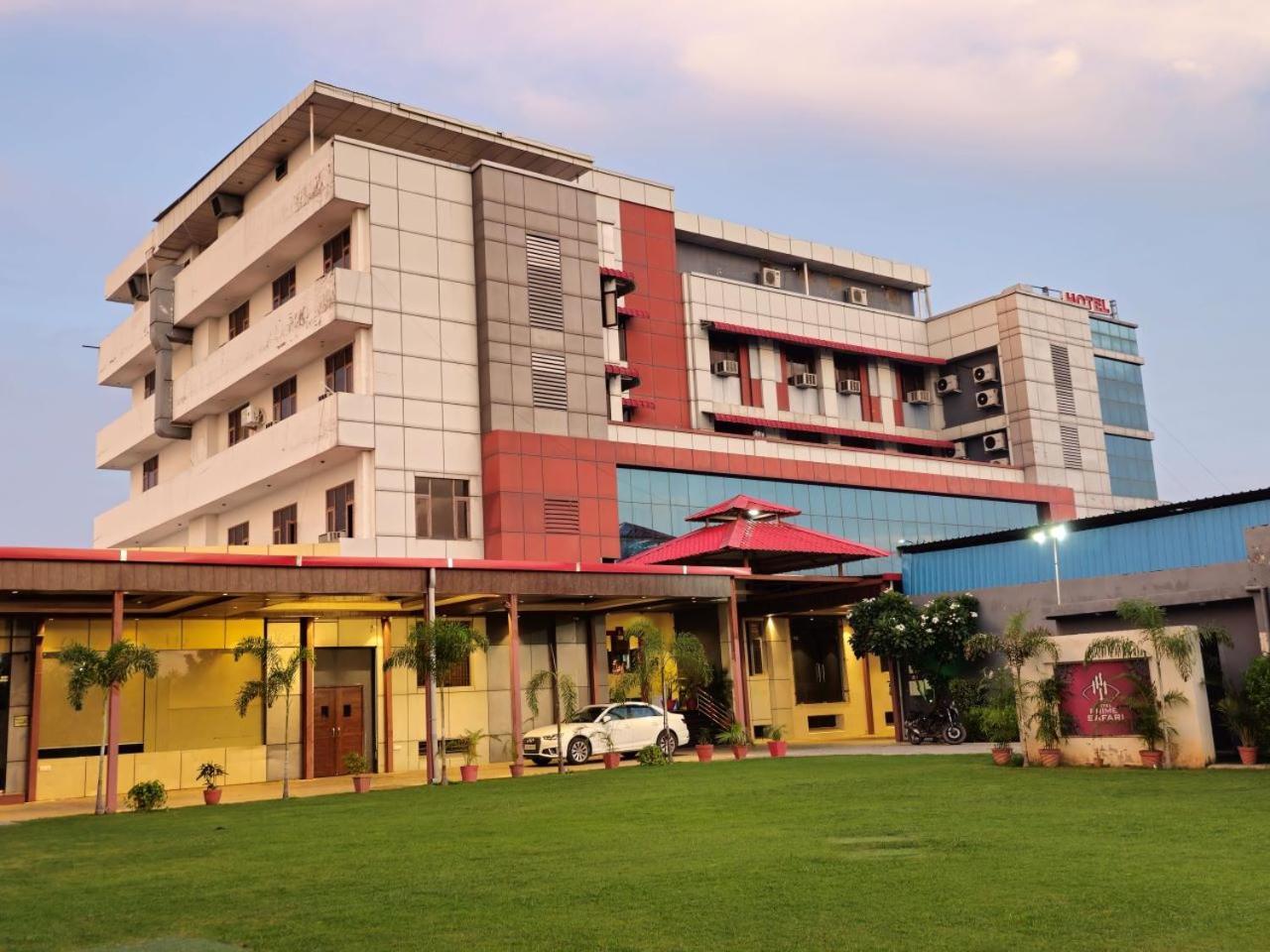 Hotel Prime Safari 3*