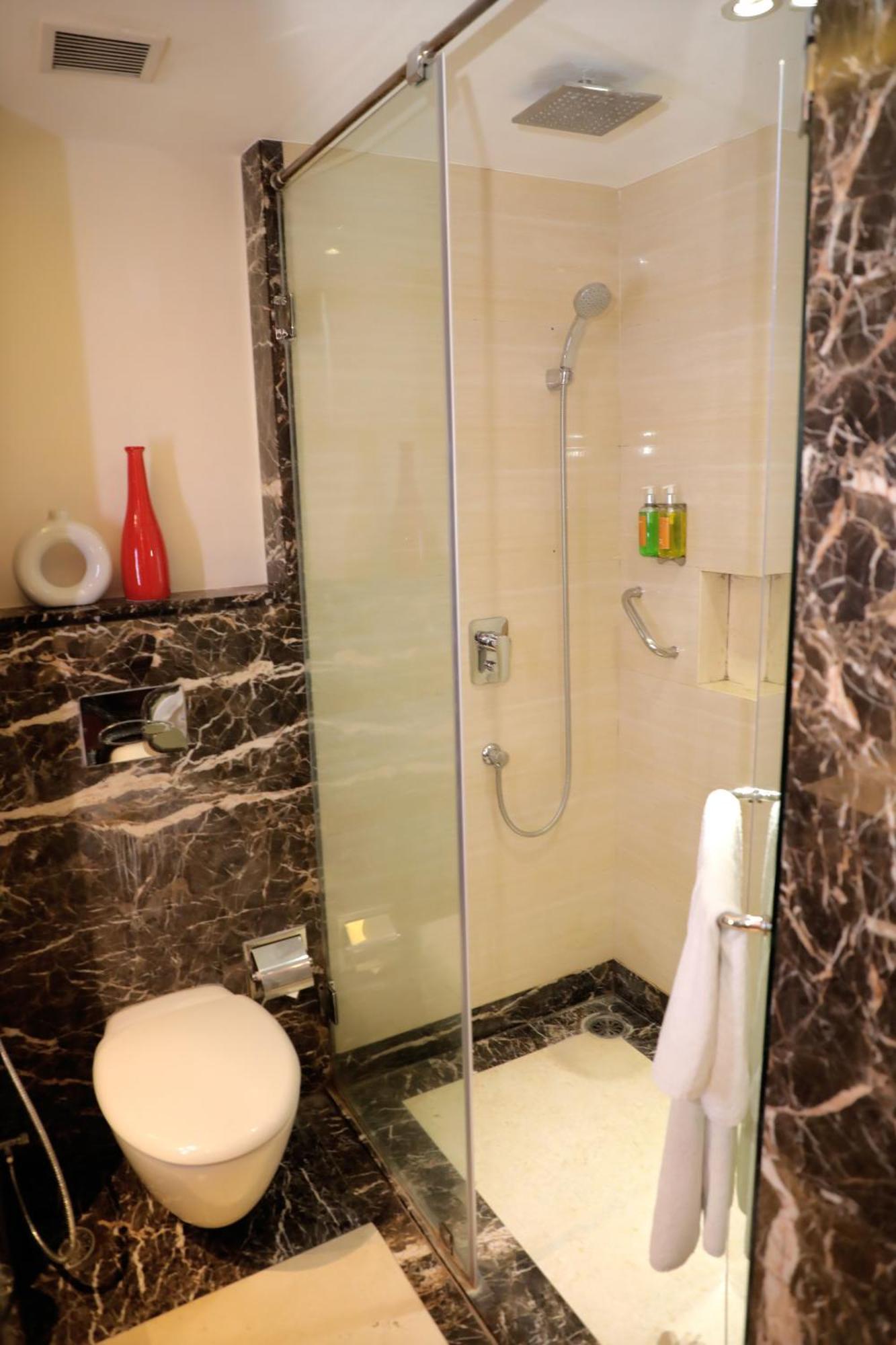 Zone By The Park , Bani Park Hotel